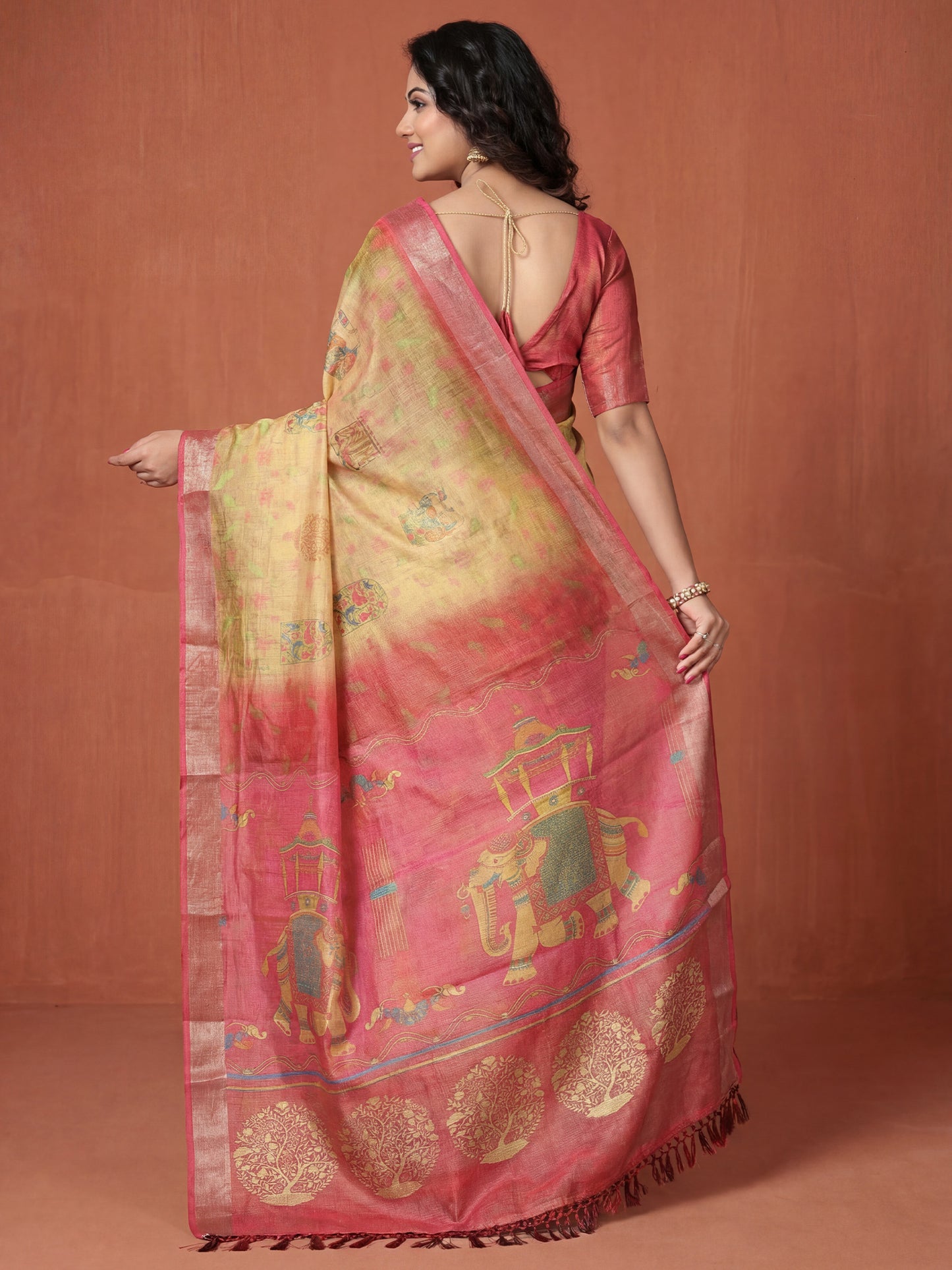 Women's Cotton Silk Yellow Digital Print Designer Saree With Blouse Piece