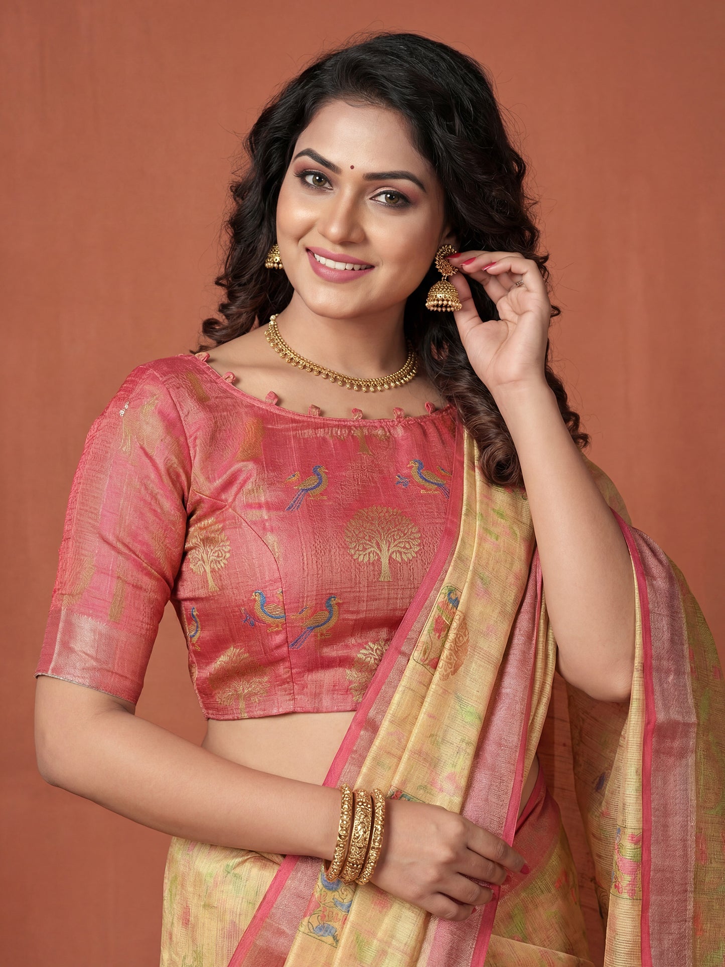 Women's Cotton Silk Yellow Digital Print Designer Saree With Blouse Piece