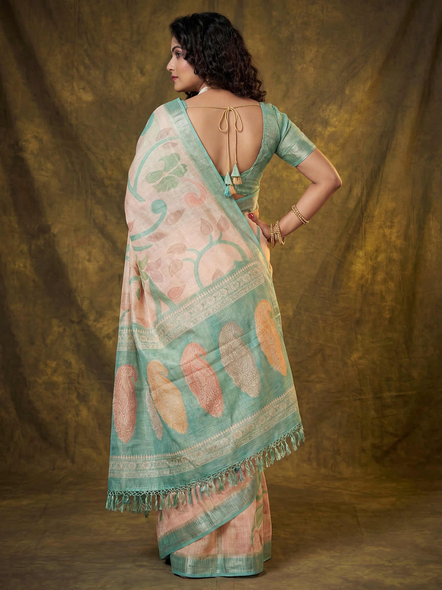 Women's Cotton Silk Peach Digital Print Designer Saree With Blouse Piece