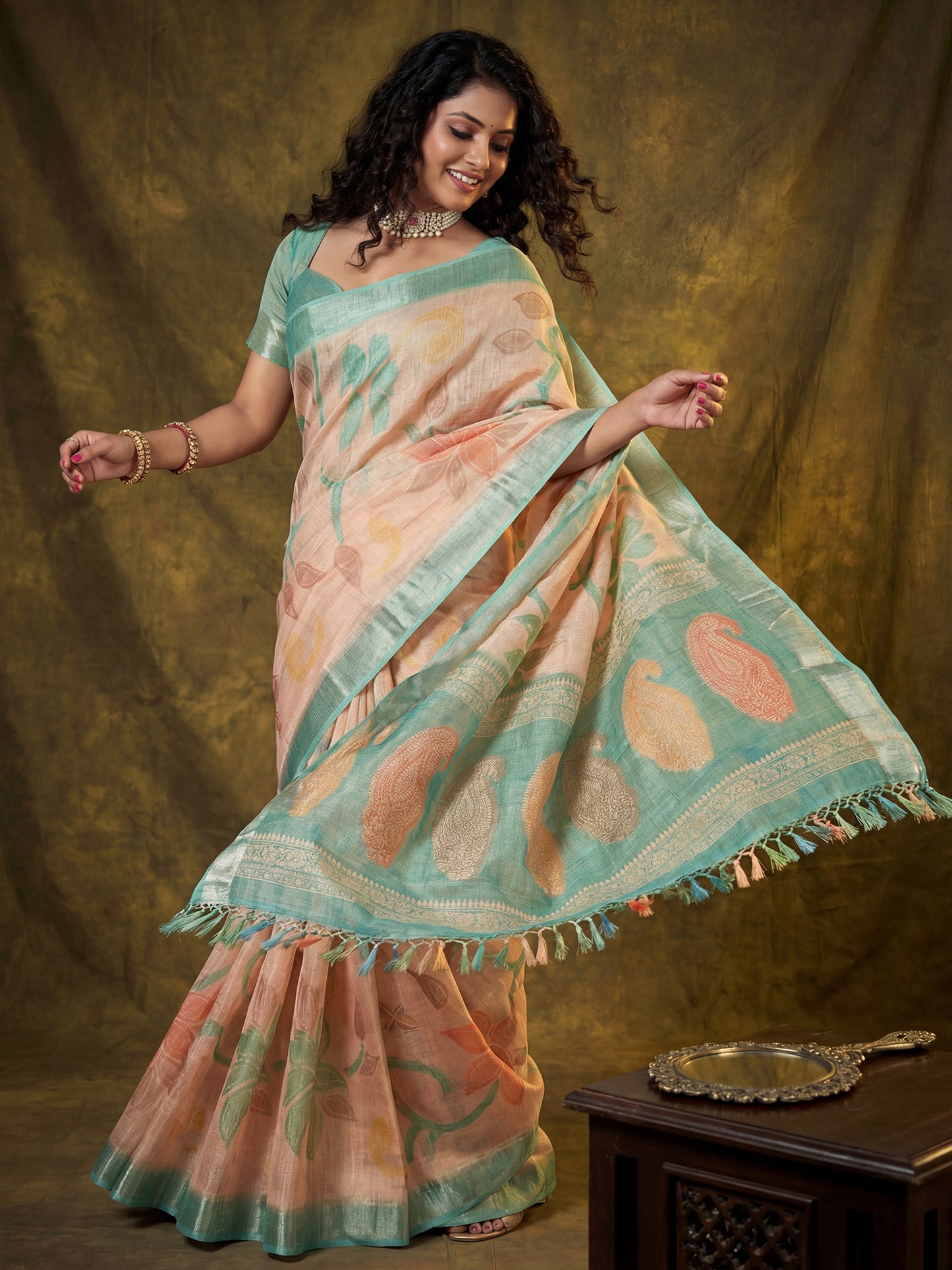 Women's Cotton Silk Peach Digital Print Designer Saree With Blouse Piece