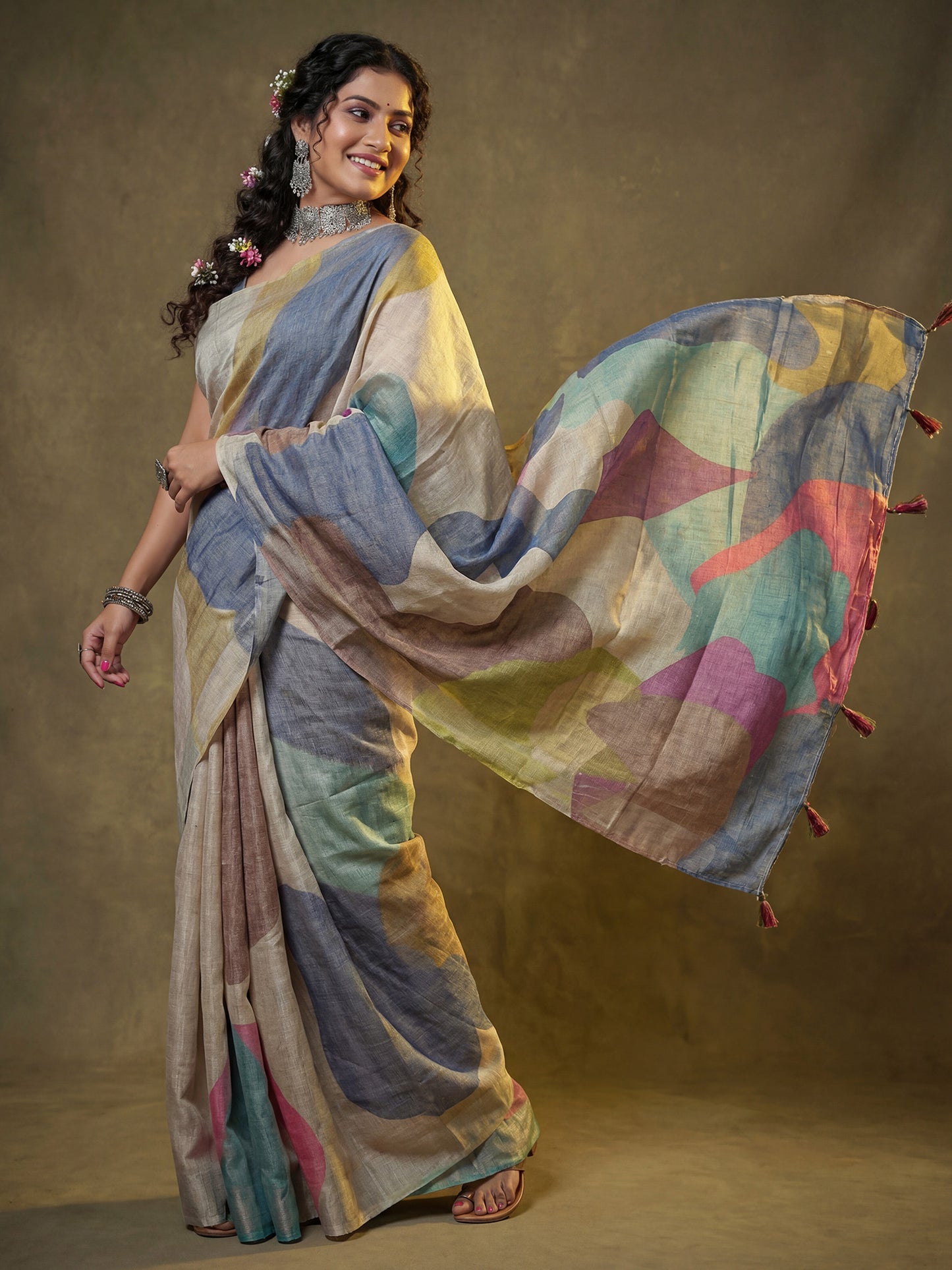 Women's Cotton Silk Multicolored Digital Print Designer Saree With Blouse Piece
