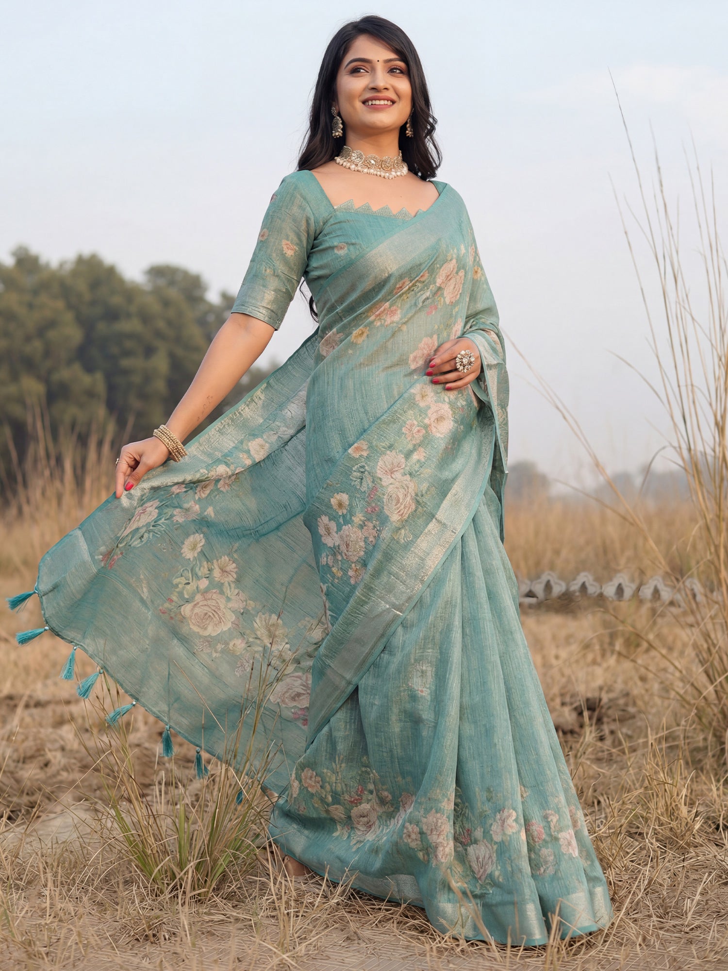Women's Cotton Silk Light Blue Digital Print Designer Saree With Blouse Piece