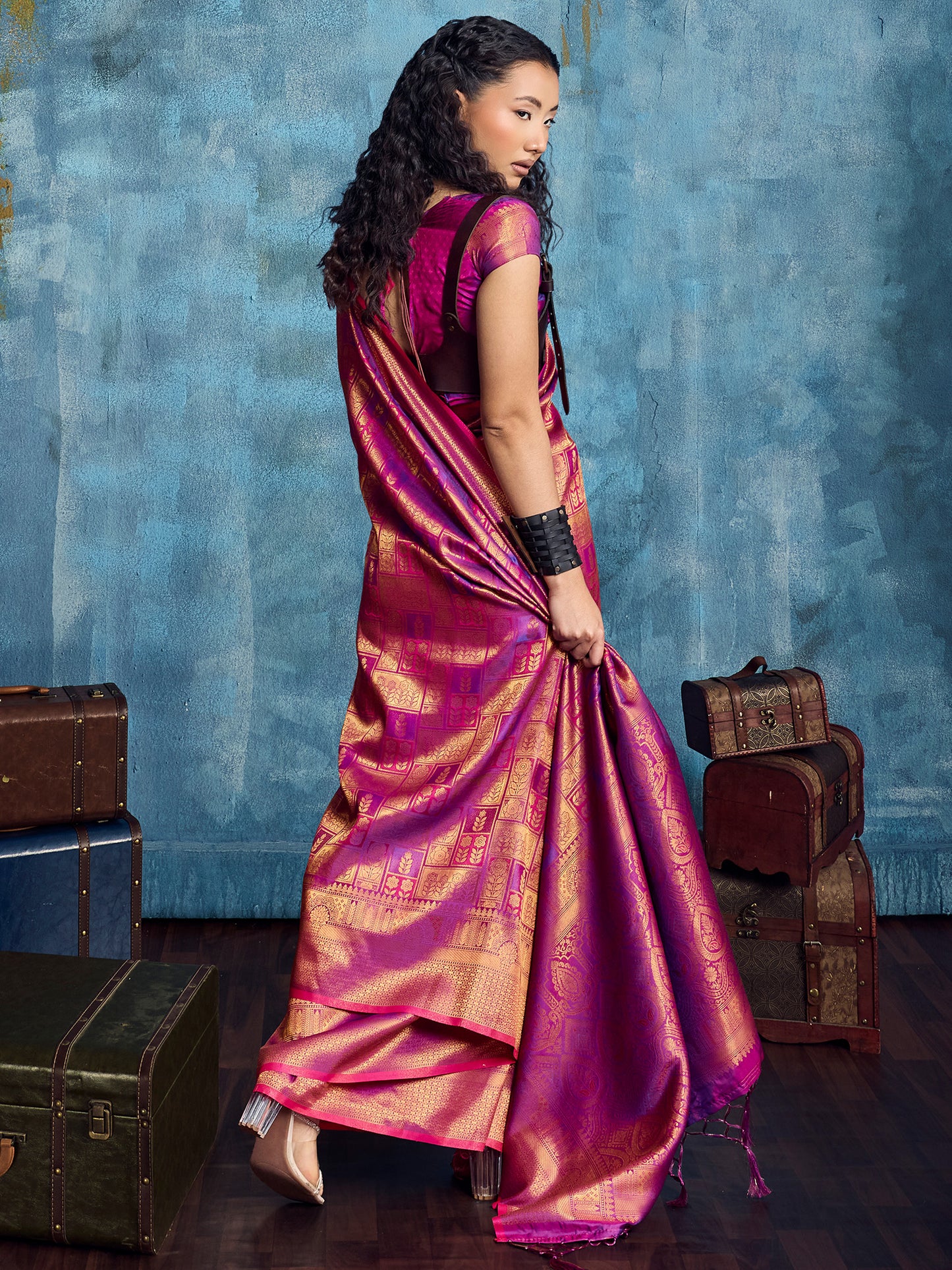 Women's Kanjeevaram Silk Magenta Woven Design Designer Saree With Blouse Piece