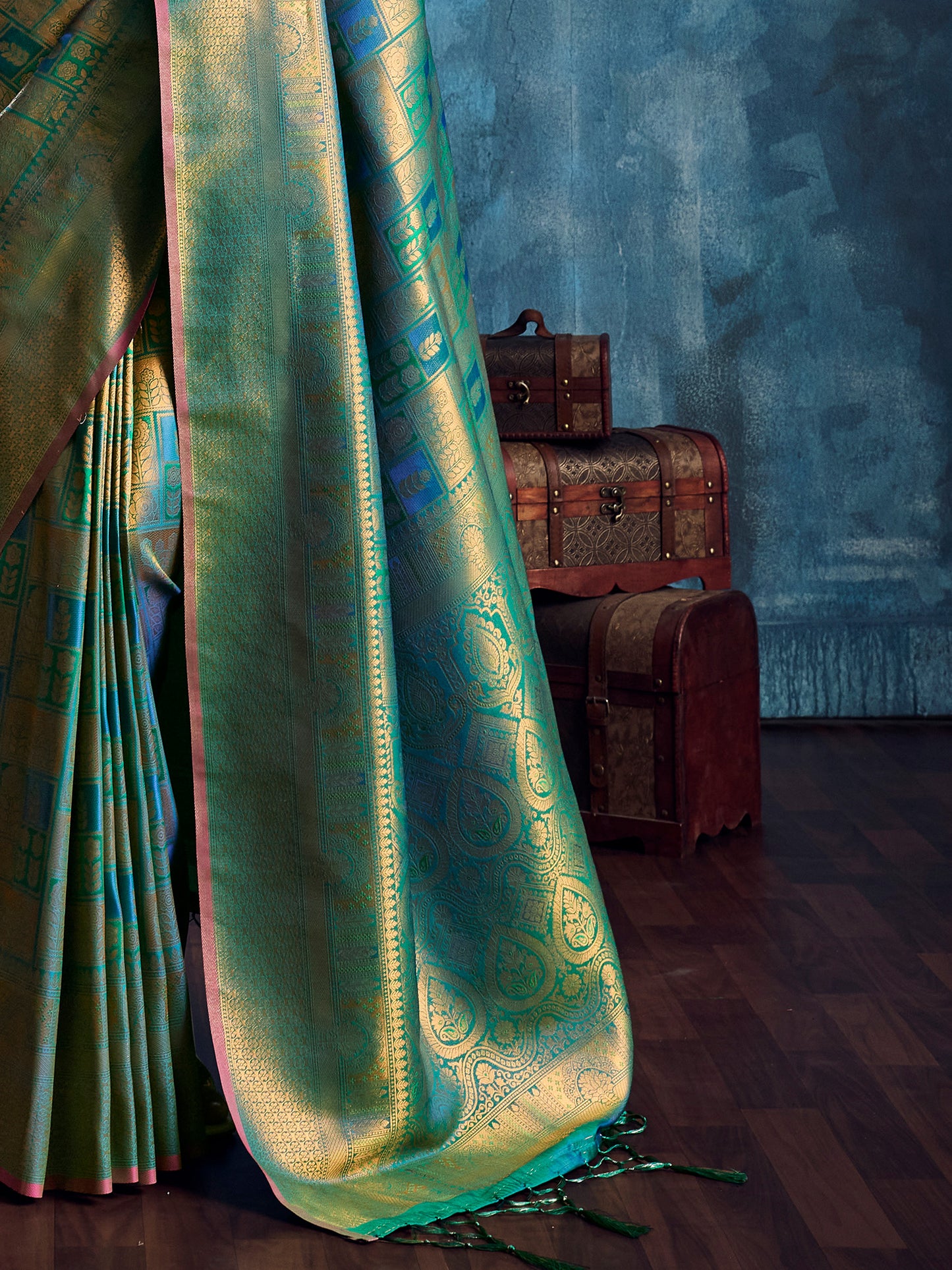 Women's Kanjeevaram Silk Teal blue Woven Design Designer Saree With Blouse Piece