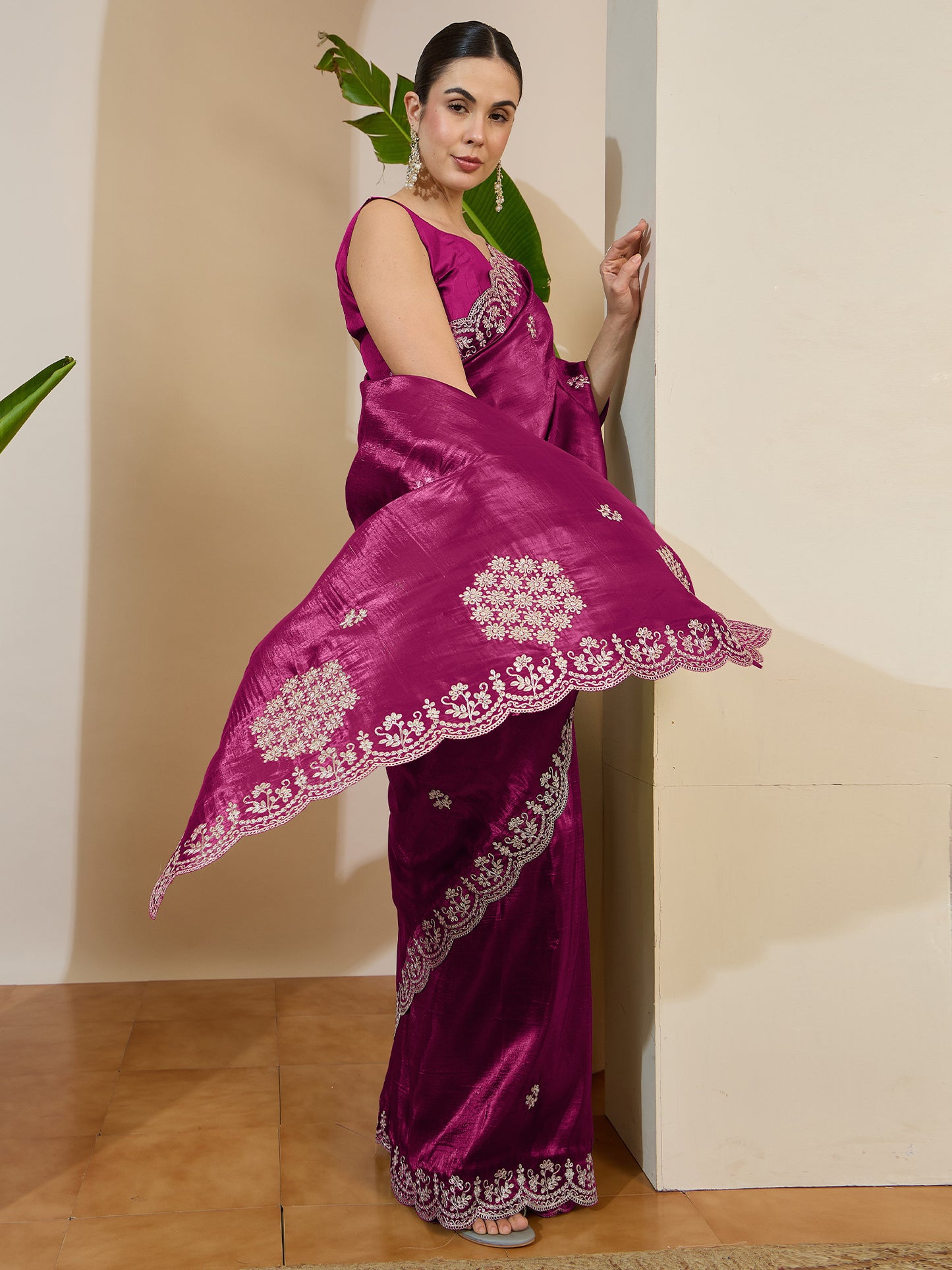 Women's Tissue Pink Zari Embroidered Designer Saree With Blouse Piece