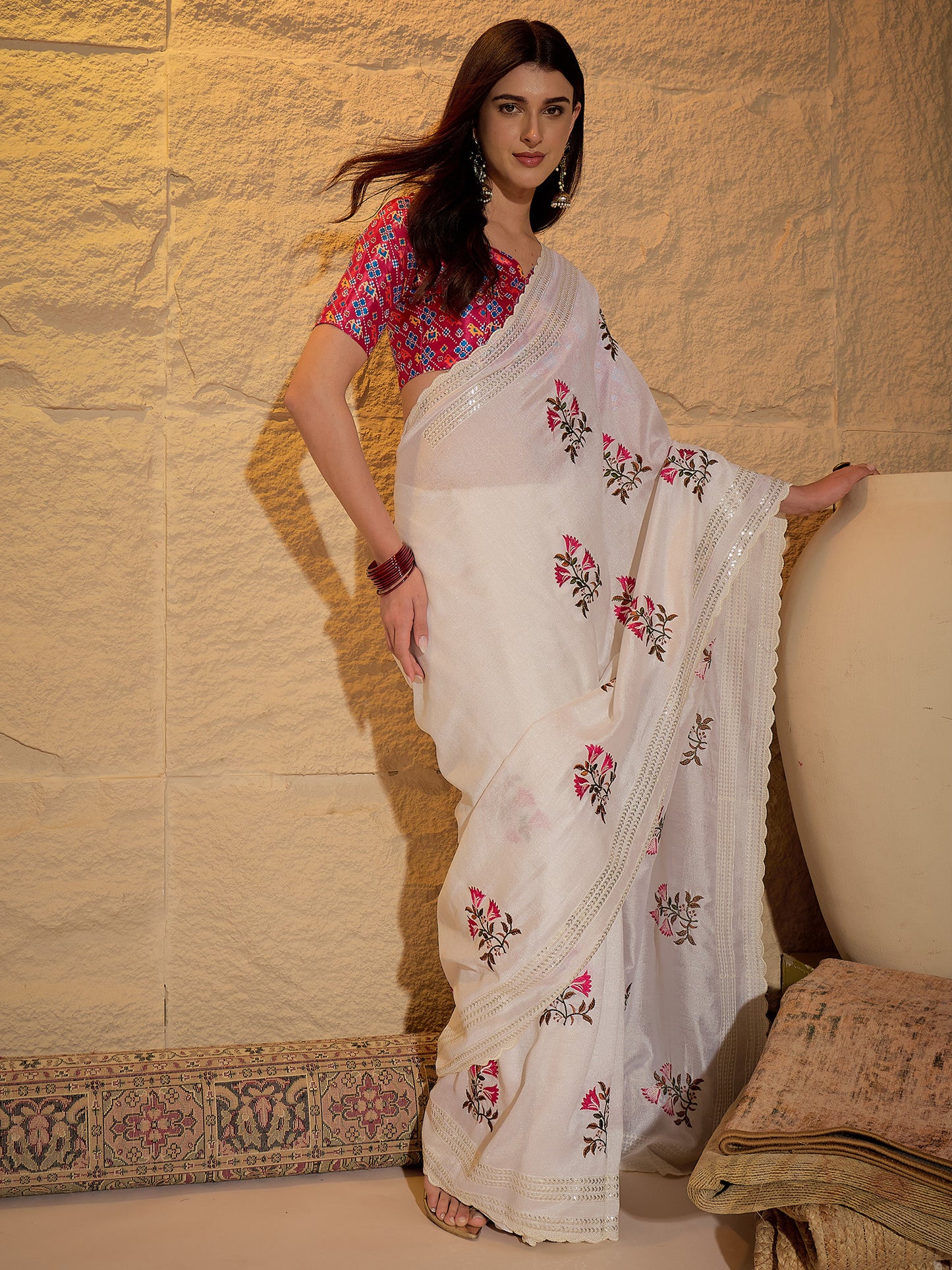 Women's Vichitra Silk White Embellished Designer Saree With Blouse Piece