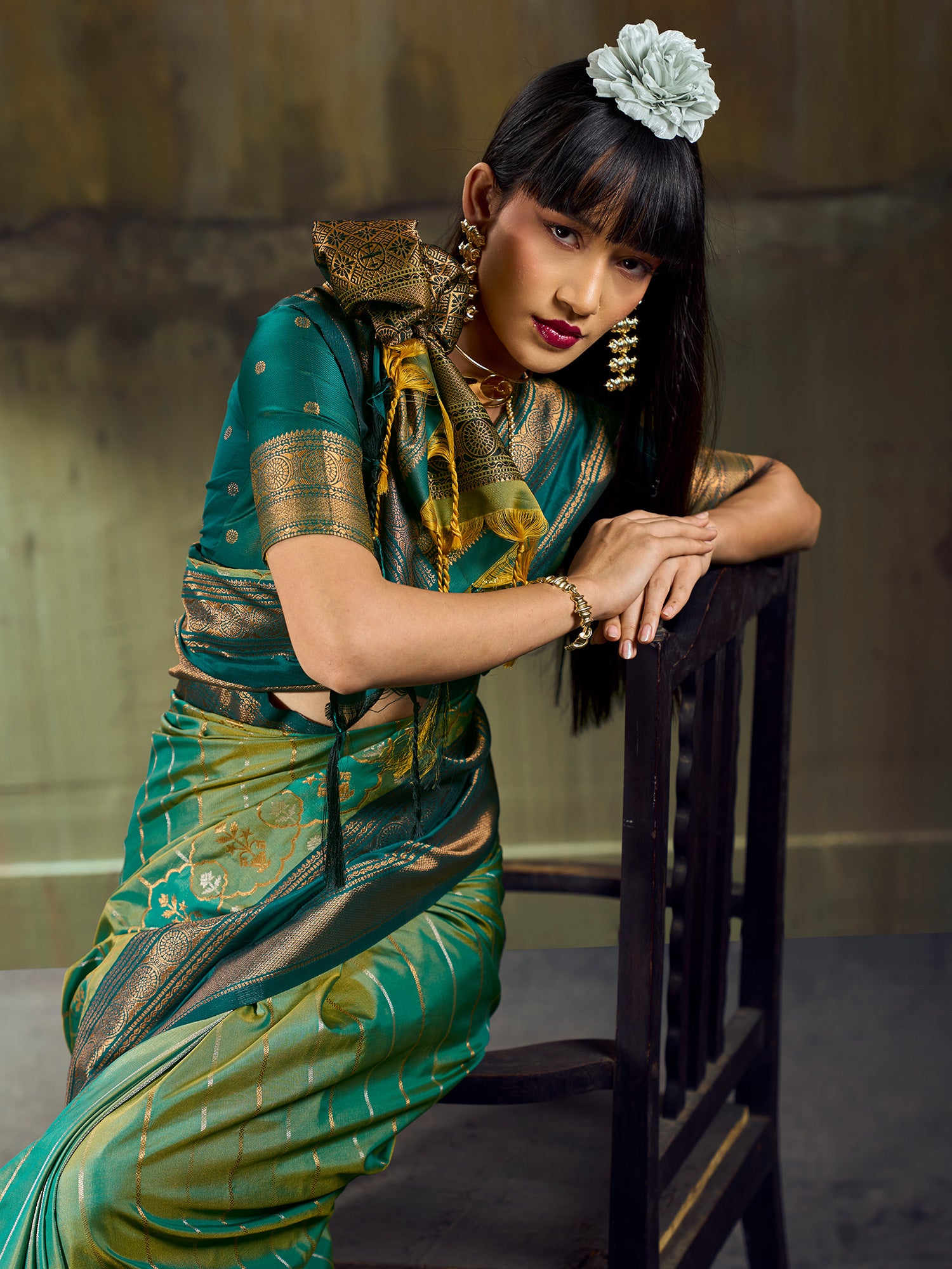 Women's Pure Silk Teal green Woven Design Designer Saree With Blouse Piece