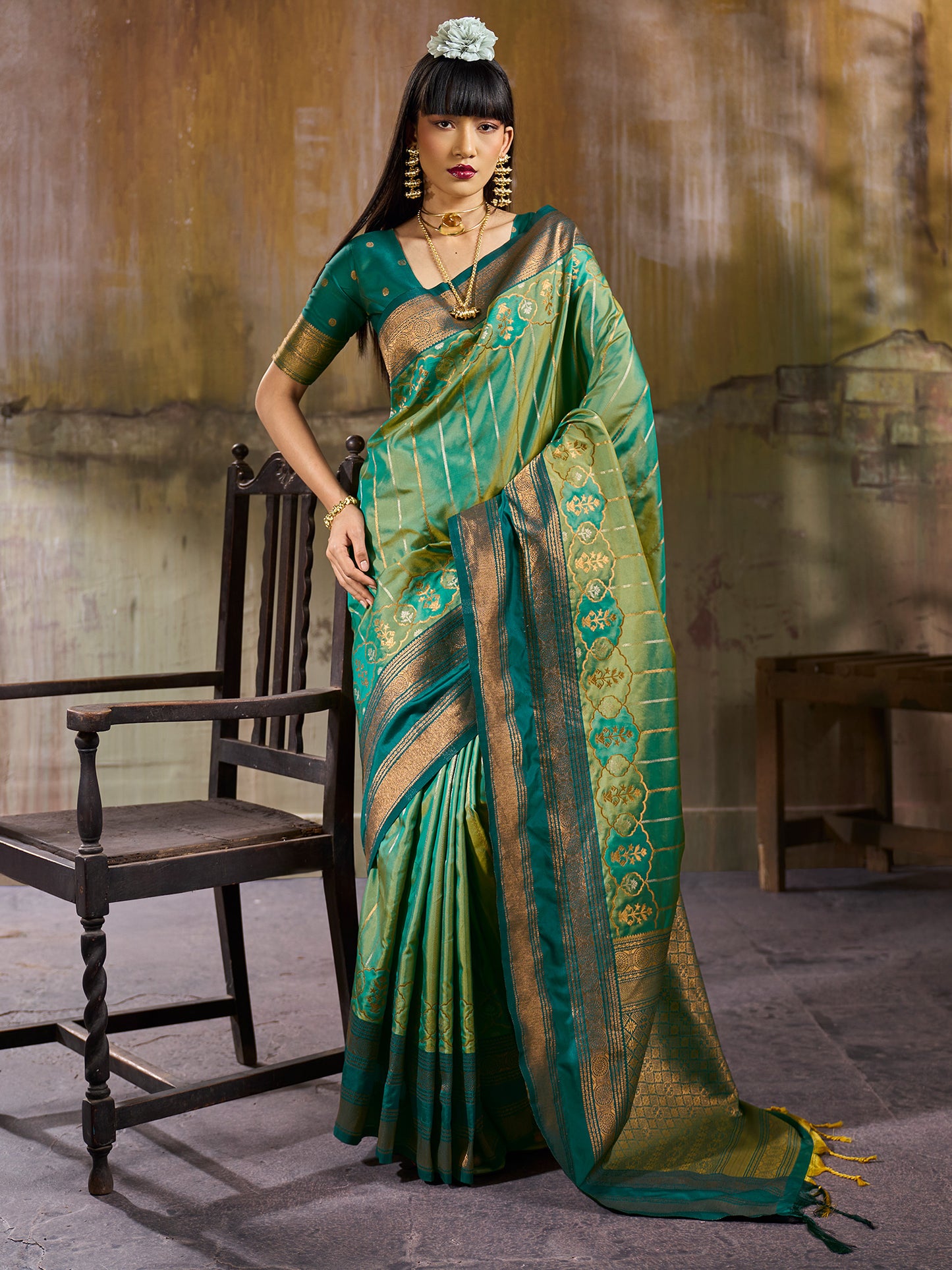 Women's Pure Silk Teal green Woven Design Designer Saree With Blouse Piece