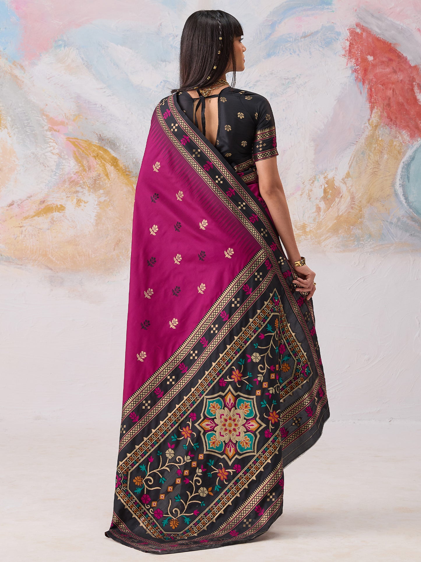 Women's Silk Blend Magenta Woven Design Designer Saree With Blouse Piece