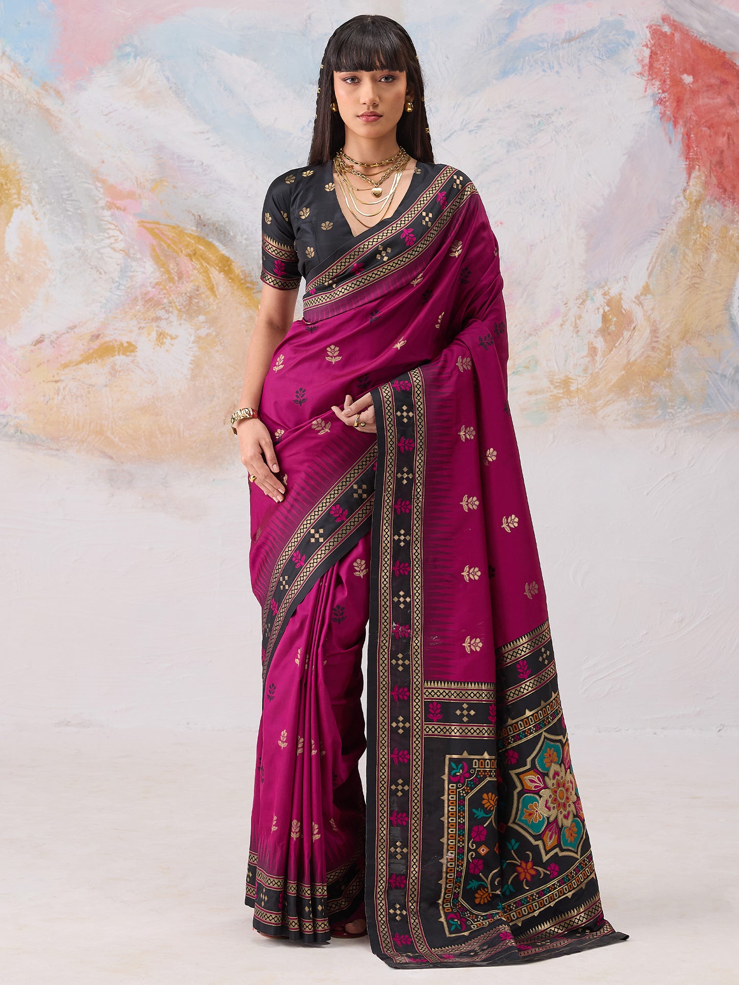 Women's Silk Blend Magenta Woven Design Designer Saree With Blouse Piece