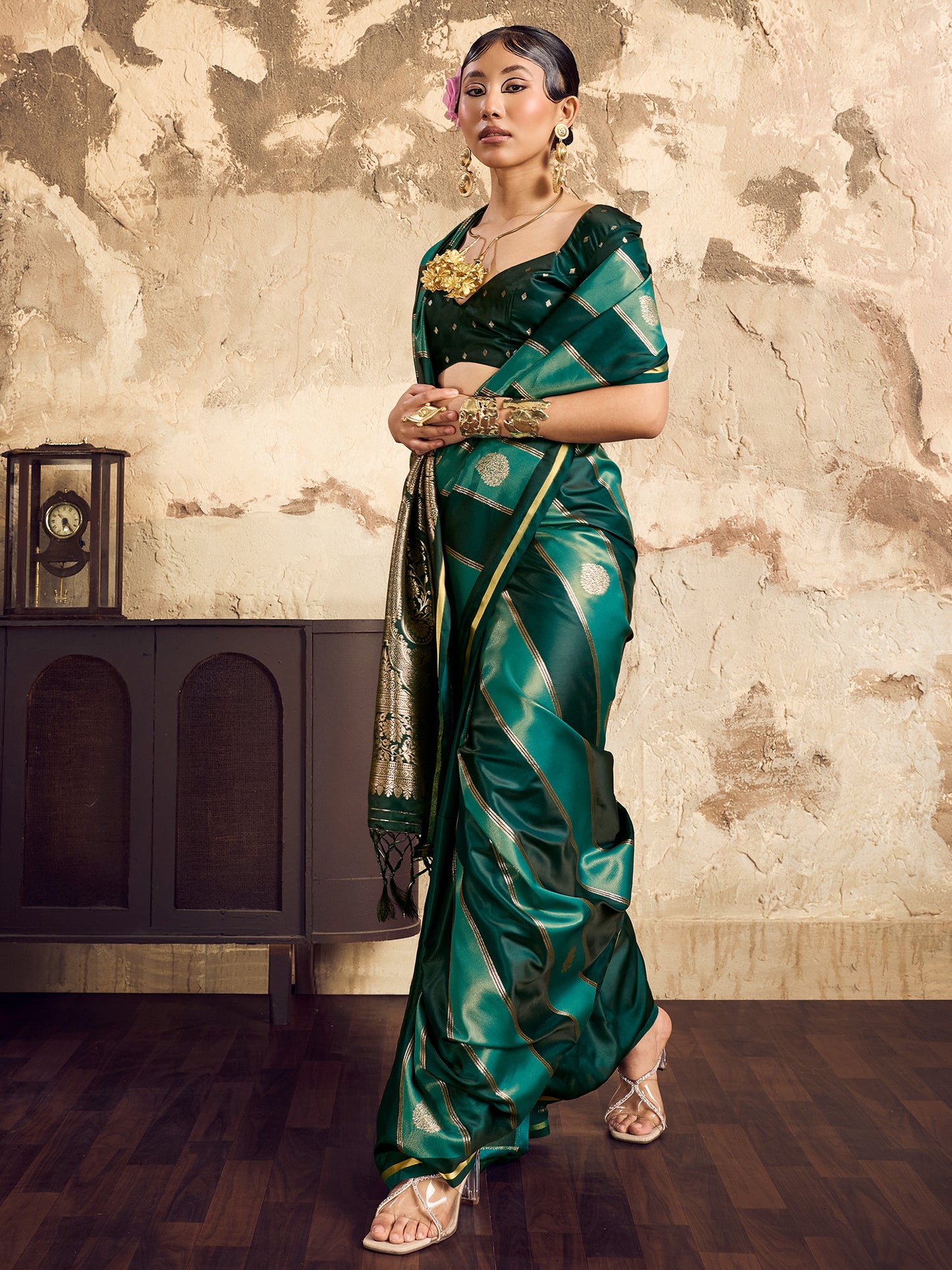 Women's Satin Green Woven Design Designer Saree With Blouse Piece