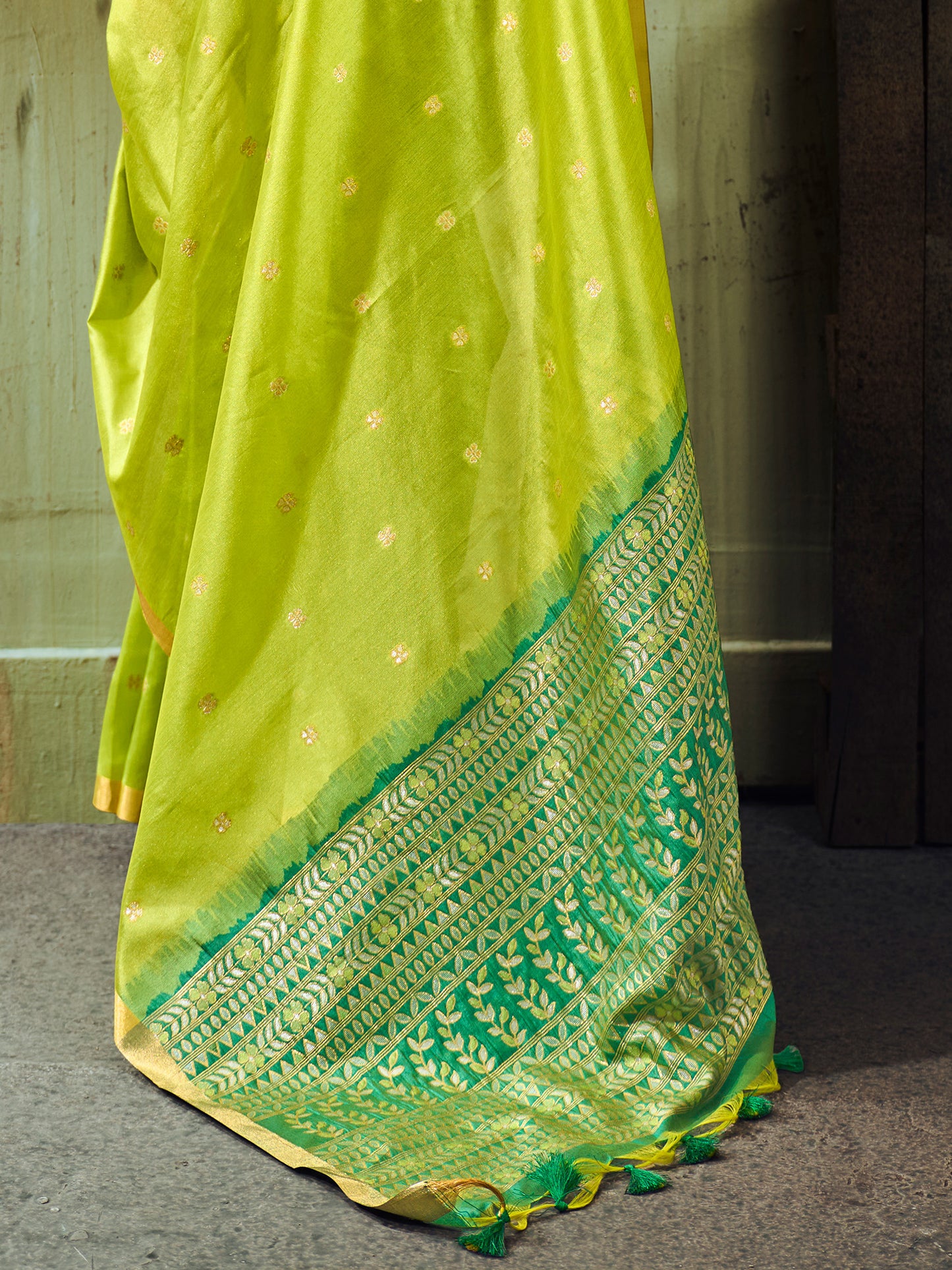 Women's Silk Blend Light Green Woven Design Designer Saree With Blouse Piece