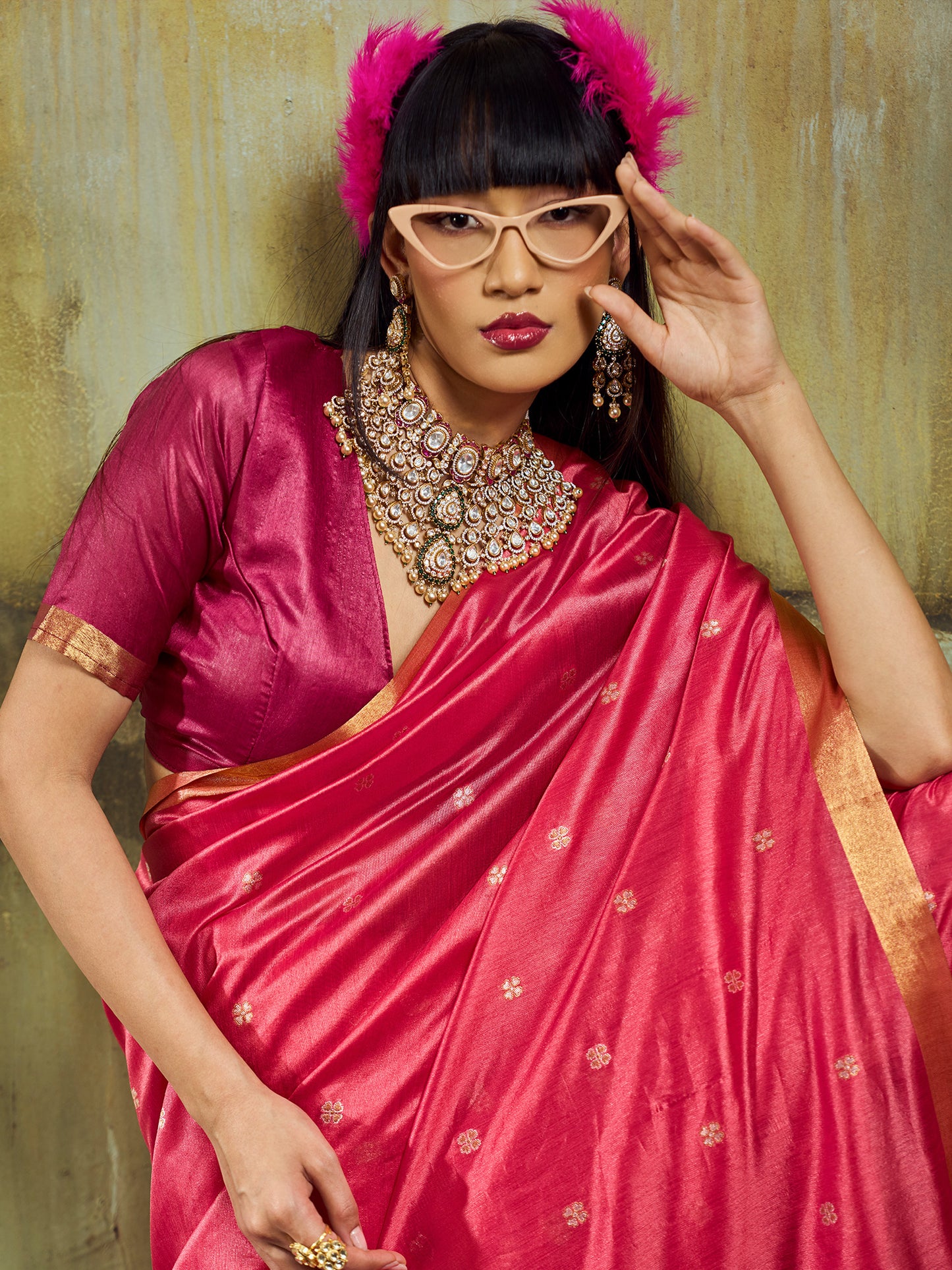 Women's Silk Blend Pink Woven Design Designer Saree With Blouse Piece