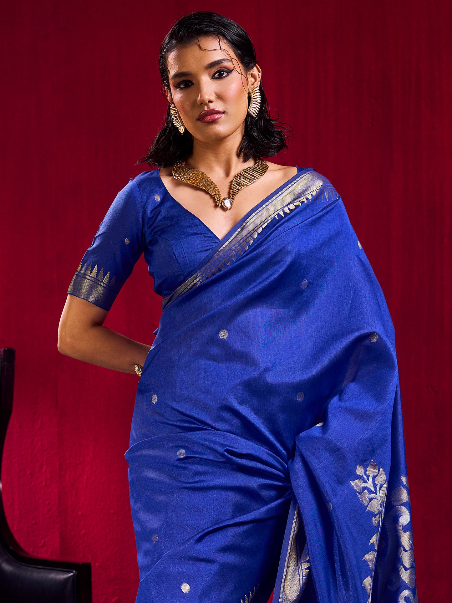 Women's Art Silk Blue Woven Design Designer Saree With Blouse Piece