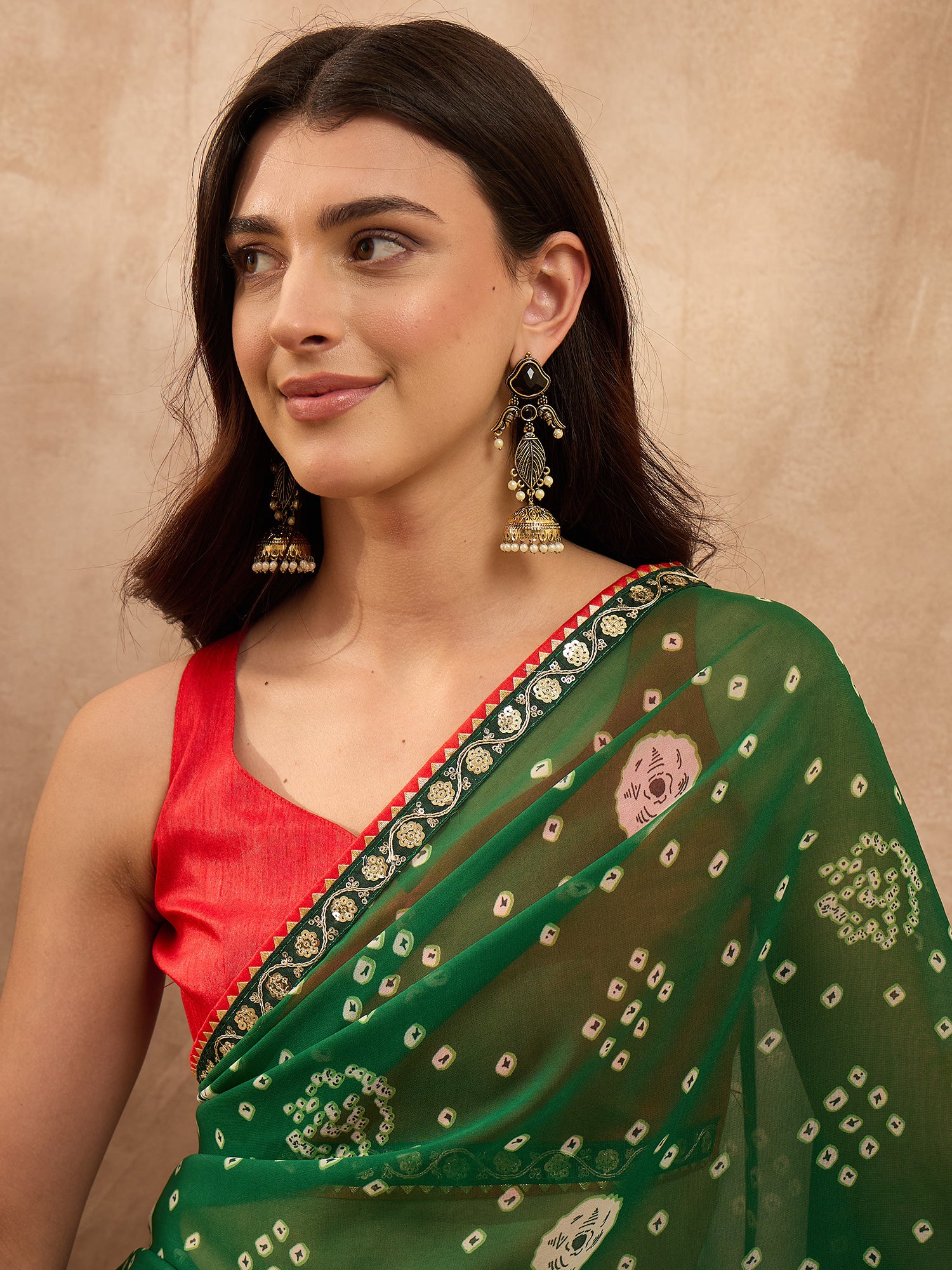 Women's Georgette Green Printed Designer Saree With Blouse Piece