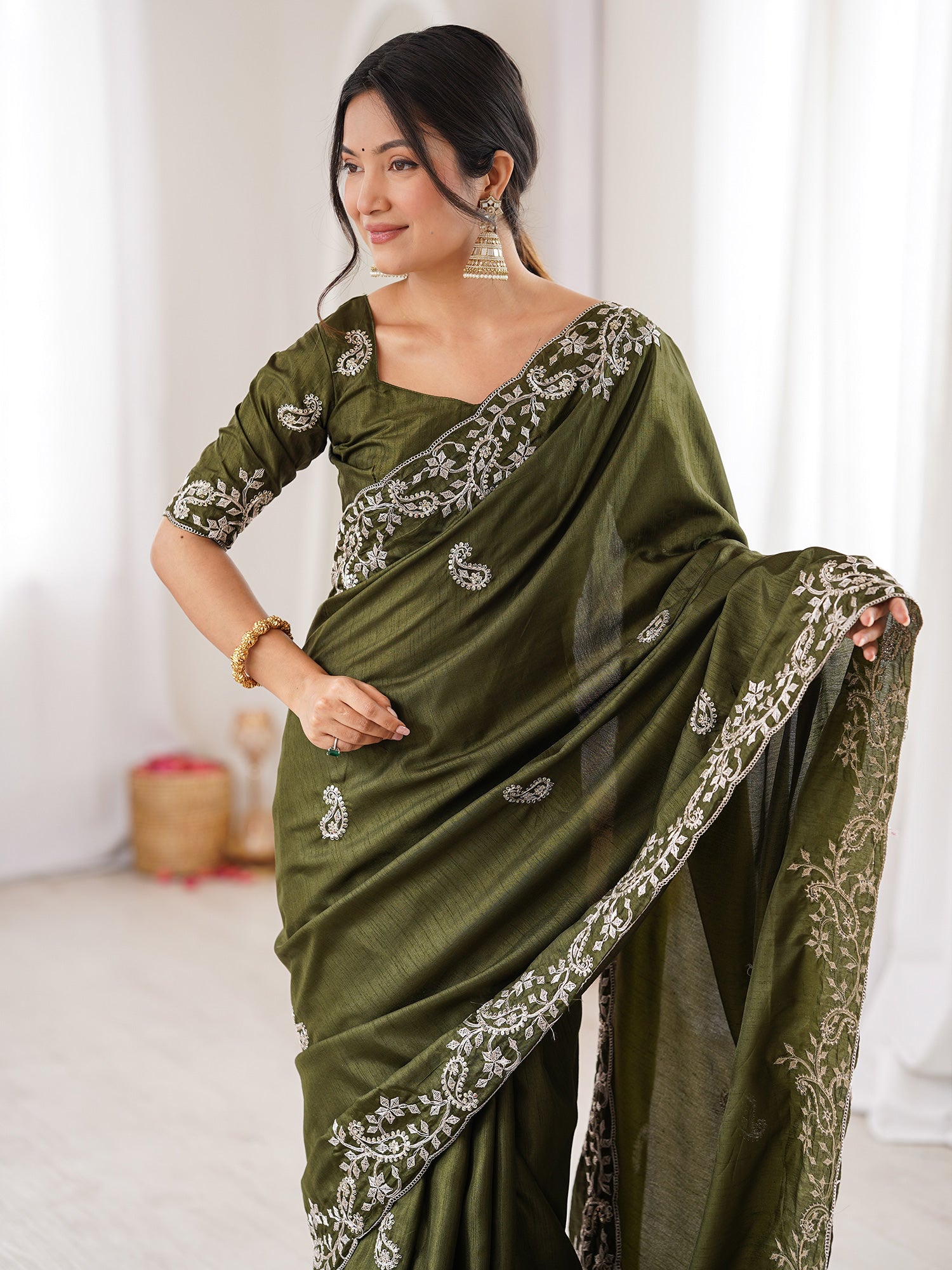 Women's Dola Silk Green Embellished Designer Saree With Blouse Piece