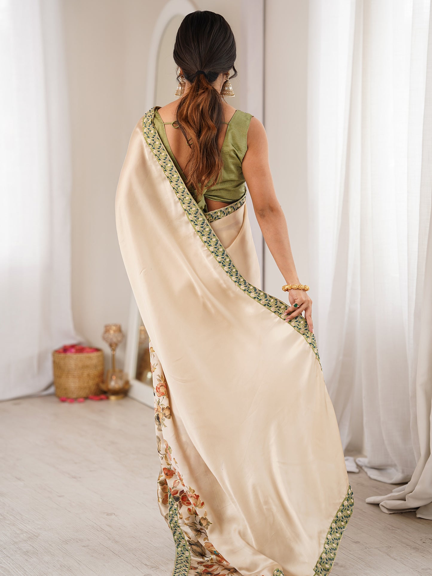 Women's Satin Cream Digital Print Designer Saree With Blouse Piece