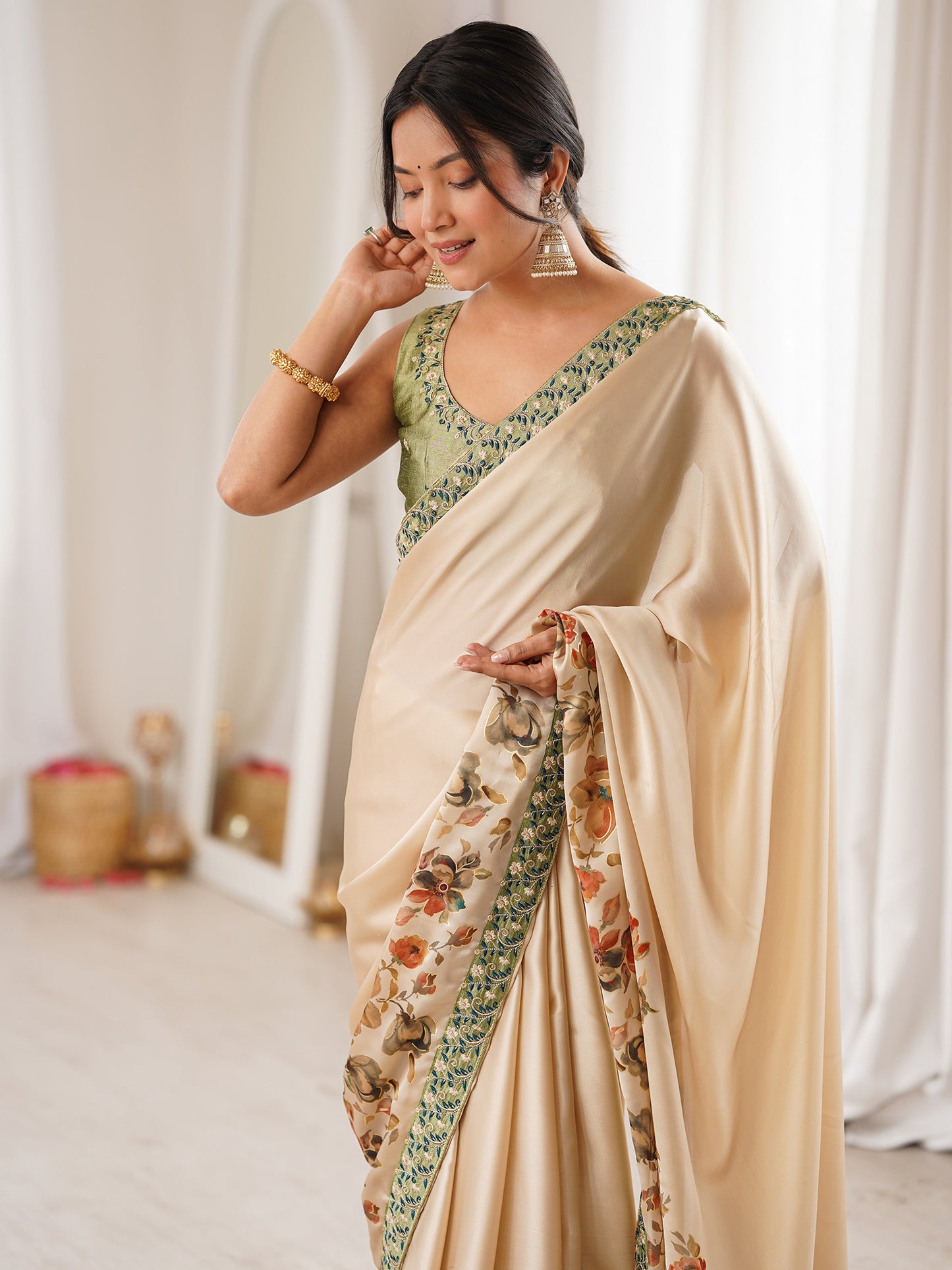 Women's Satin Cream Digital Print Designer Saree With Blouse Piece