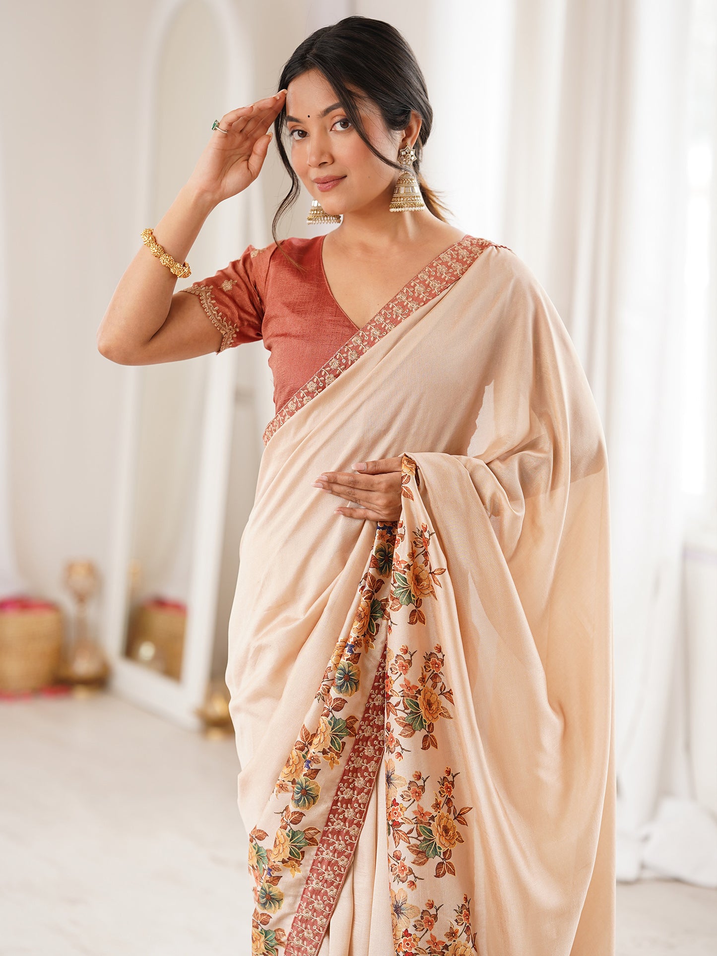 Women's Satin Cream Digital Print Designer Saree With Blouse Piece