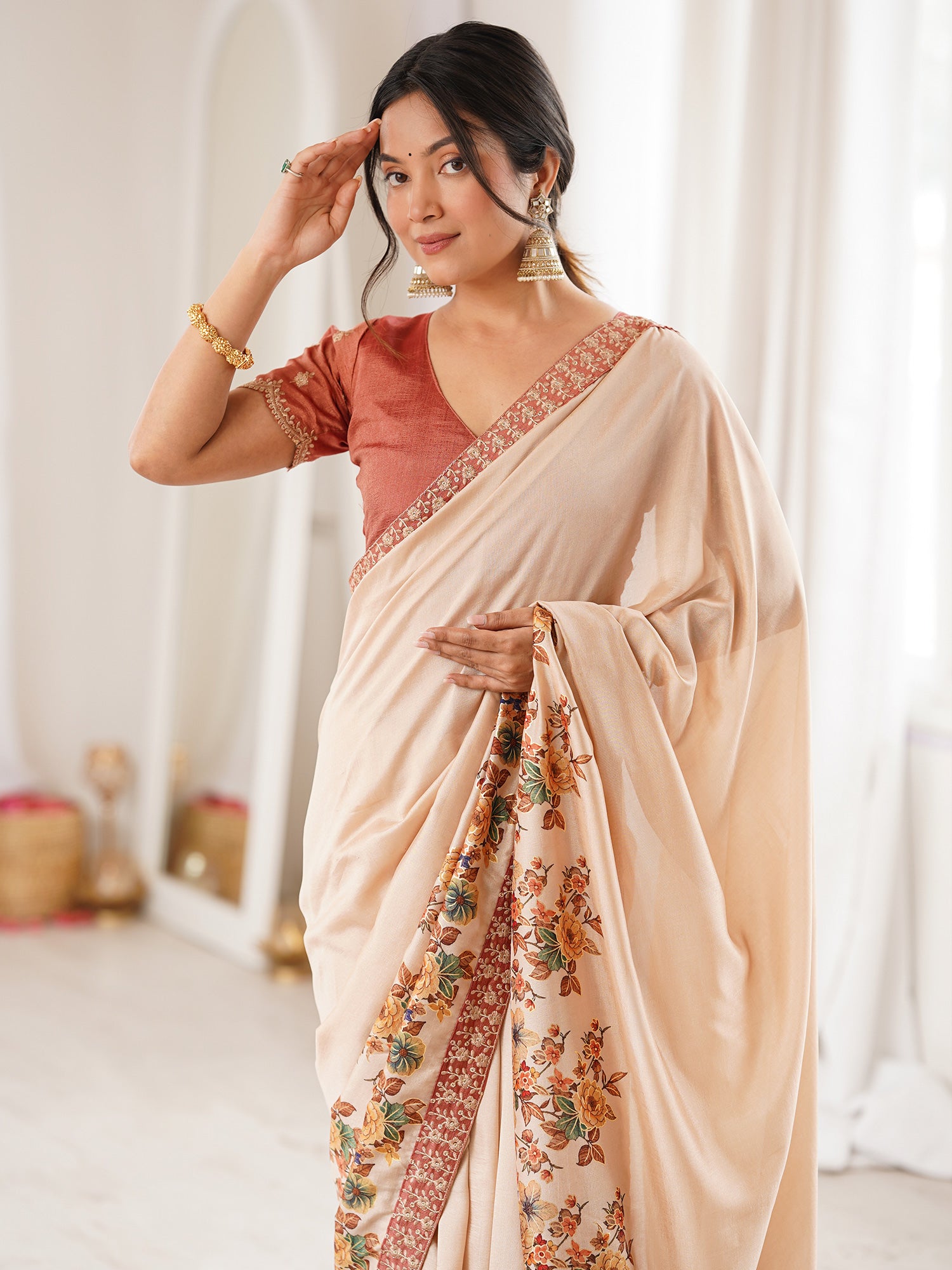 Women's Satin Cream Digital Print Designer Saree With Blouse Piece