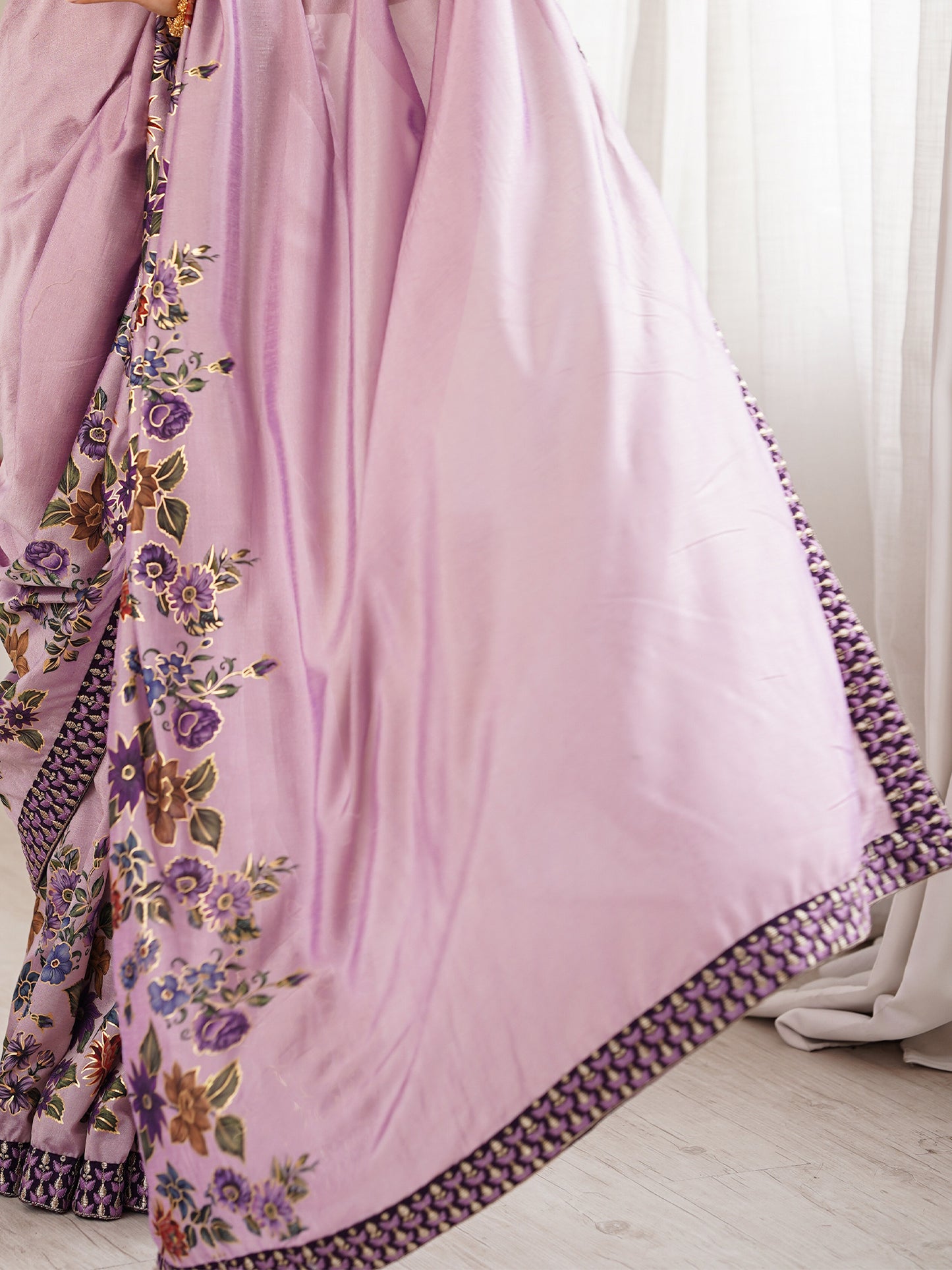 Women's Satin Lavender Digital Print Designer Saree With Blouse Piece