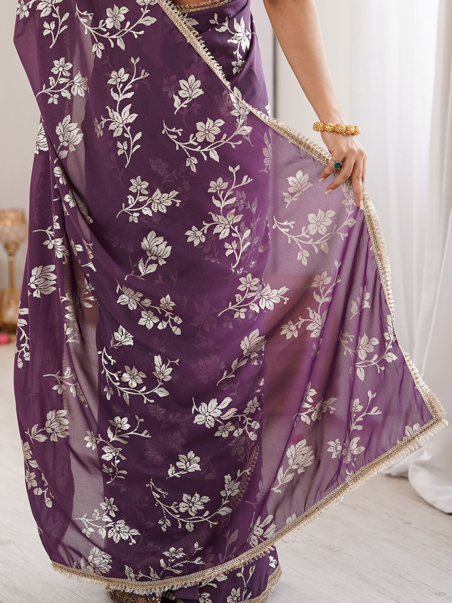 Women's Georgette Purple Digital Print Designer Saree With Blouse Piece