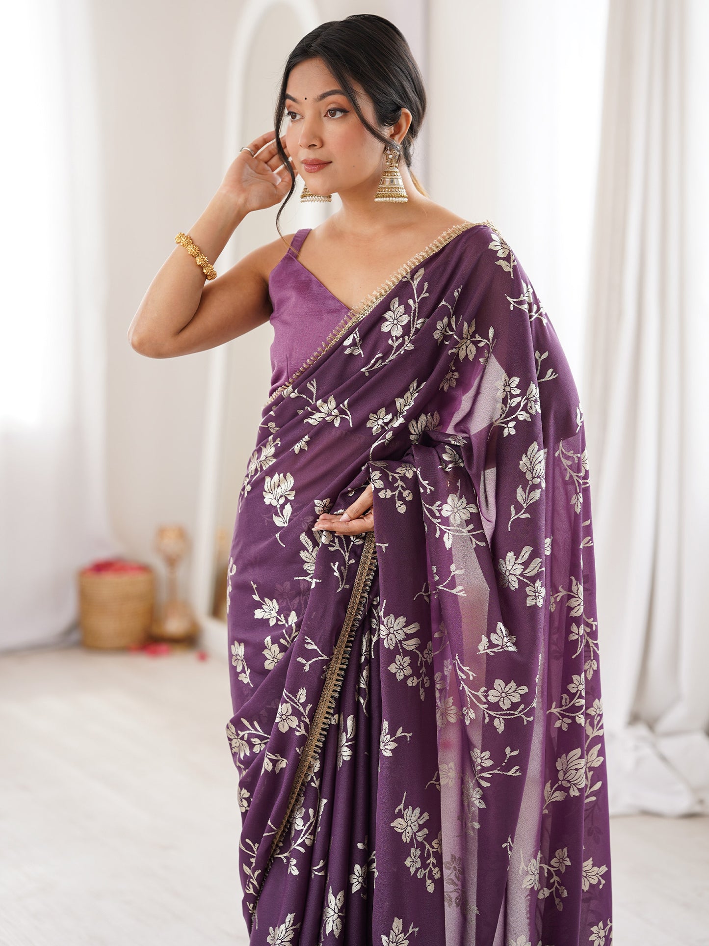 Women's Georgette Purple Digital Print Designer Saree With Blouse Piece