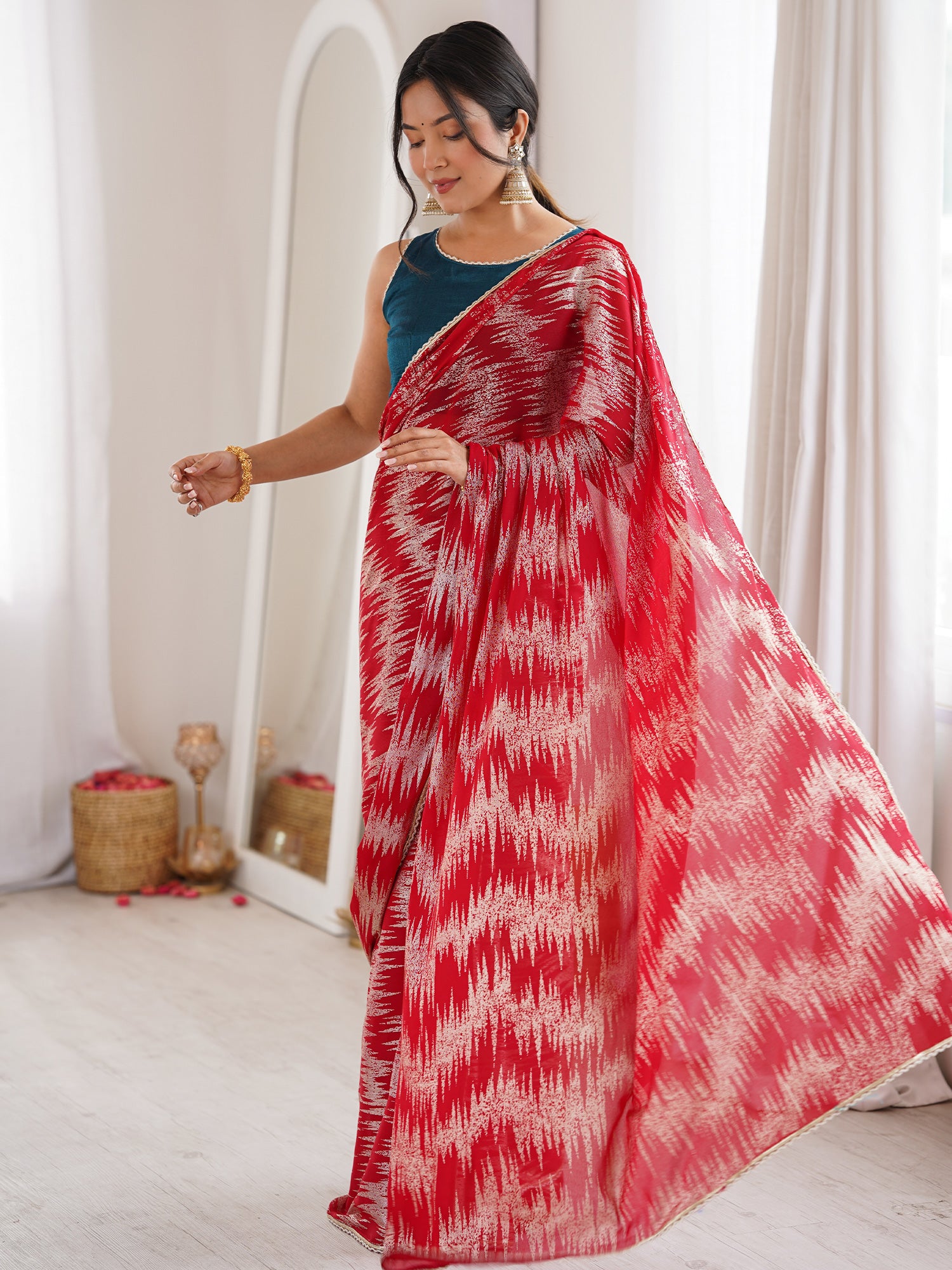 Women's Georgette Red Digital Print Designer Saree With Blouse Piece