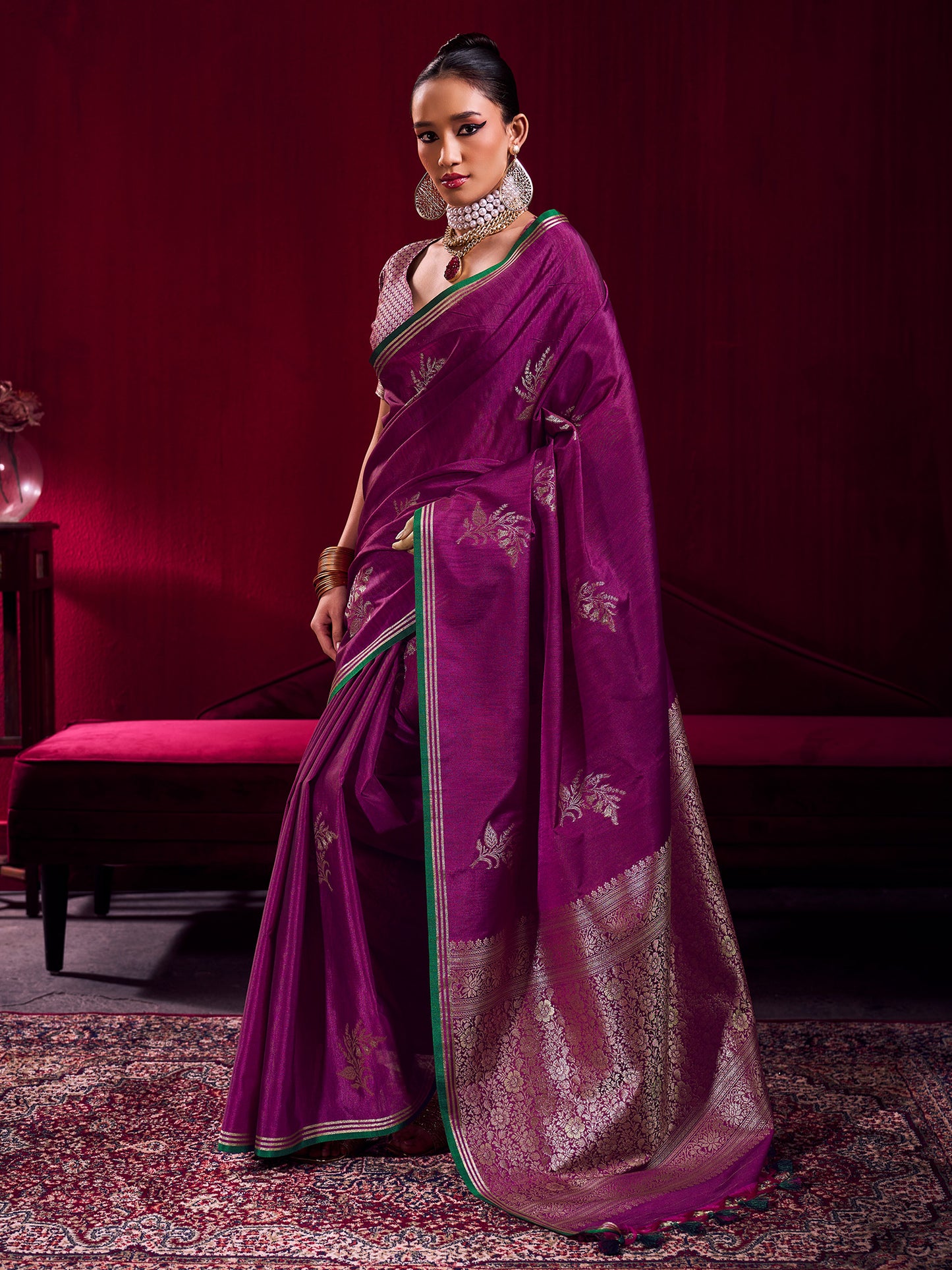Women's Linen Magenta Woven Design Designer Saree With Blouse Piece