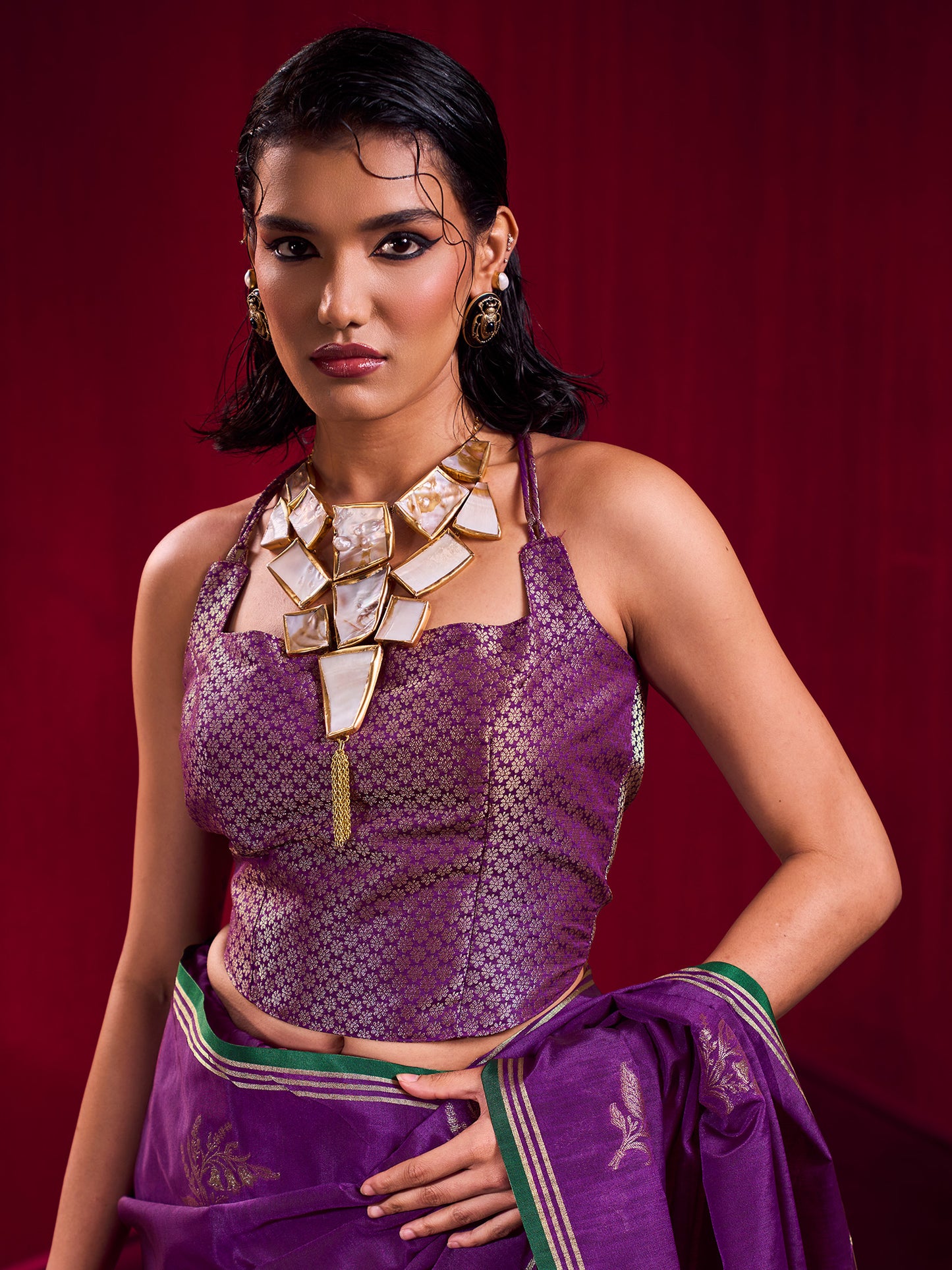 Women's Linen Purple Woven Design Designer Saree With Blouse Piece