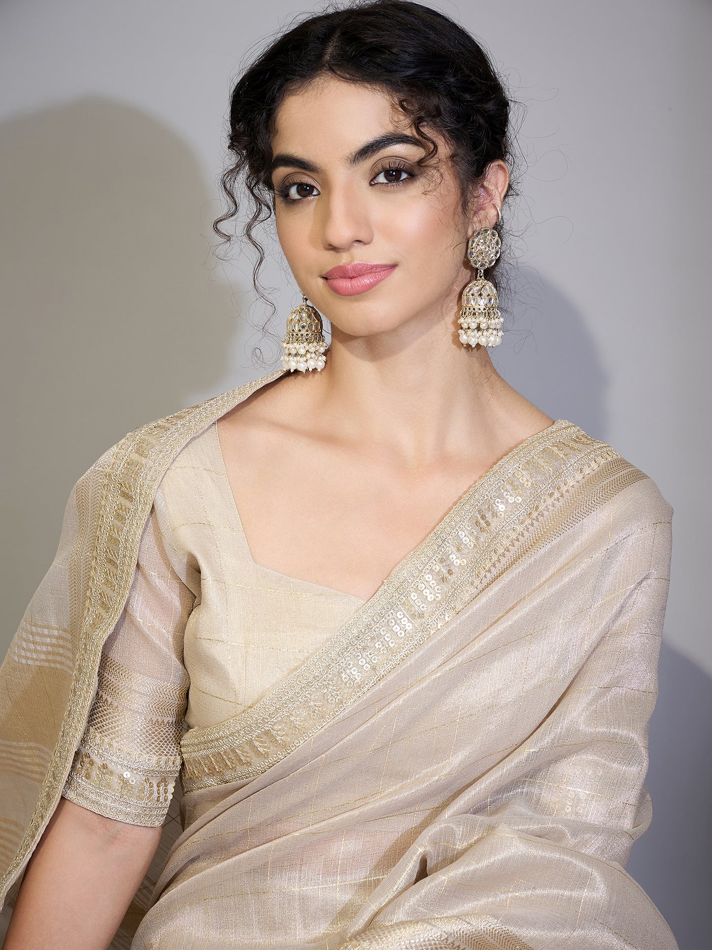 Women's Silk Blend Gold Woven Design Designer Saree With Blouse Piece