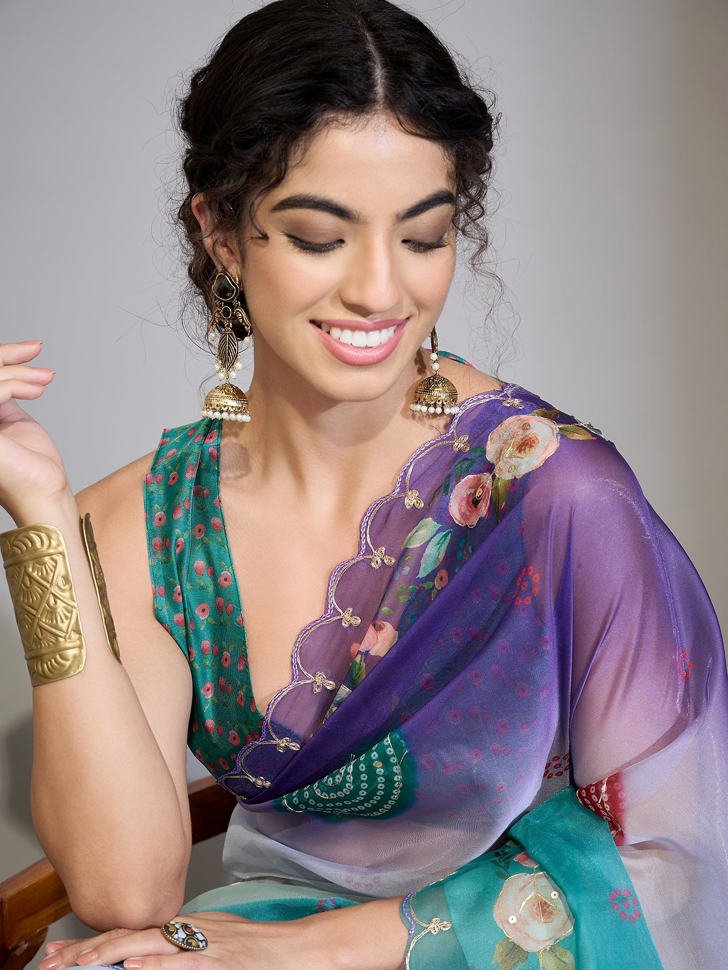 Women's Organza Purple Digital Print Designer Saree With Blouse Piece