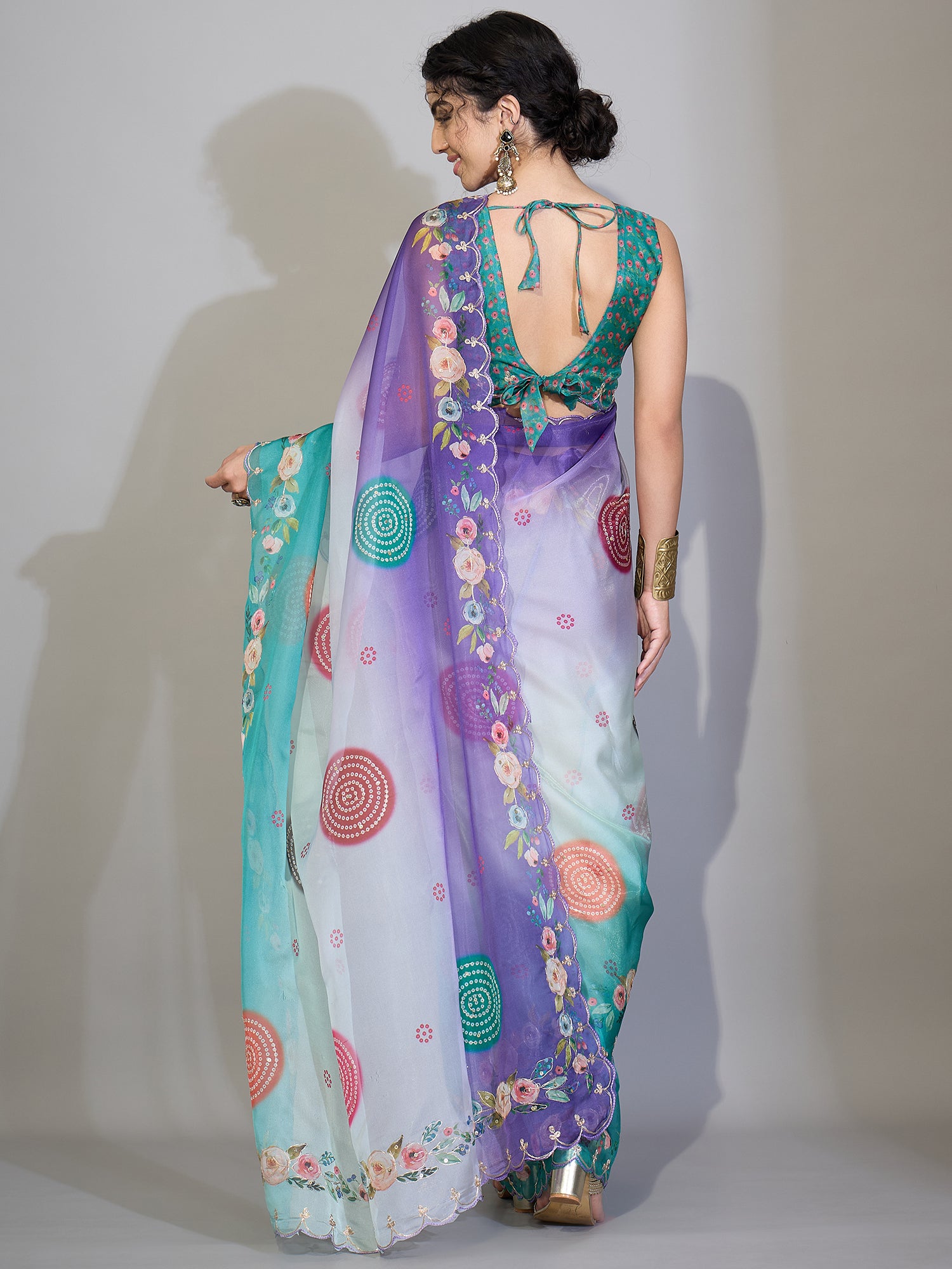 Women's Organza Purple Digital Print Designer Saree With Blouse Piece