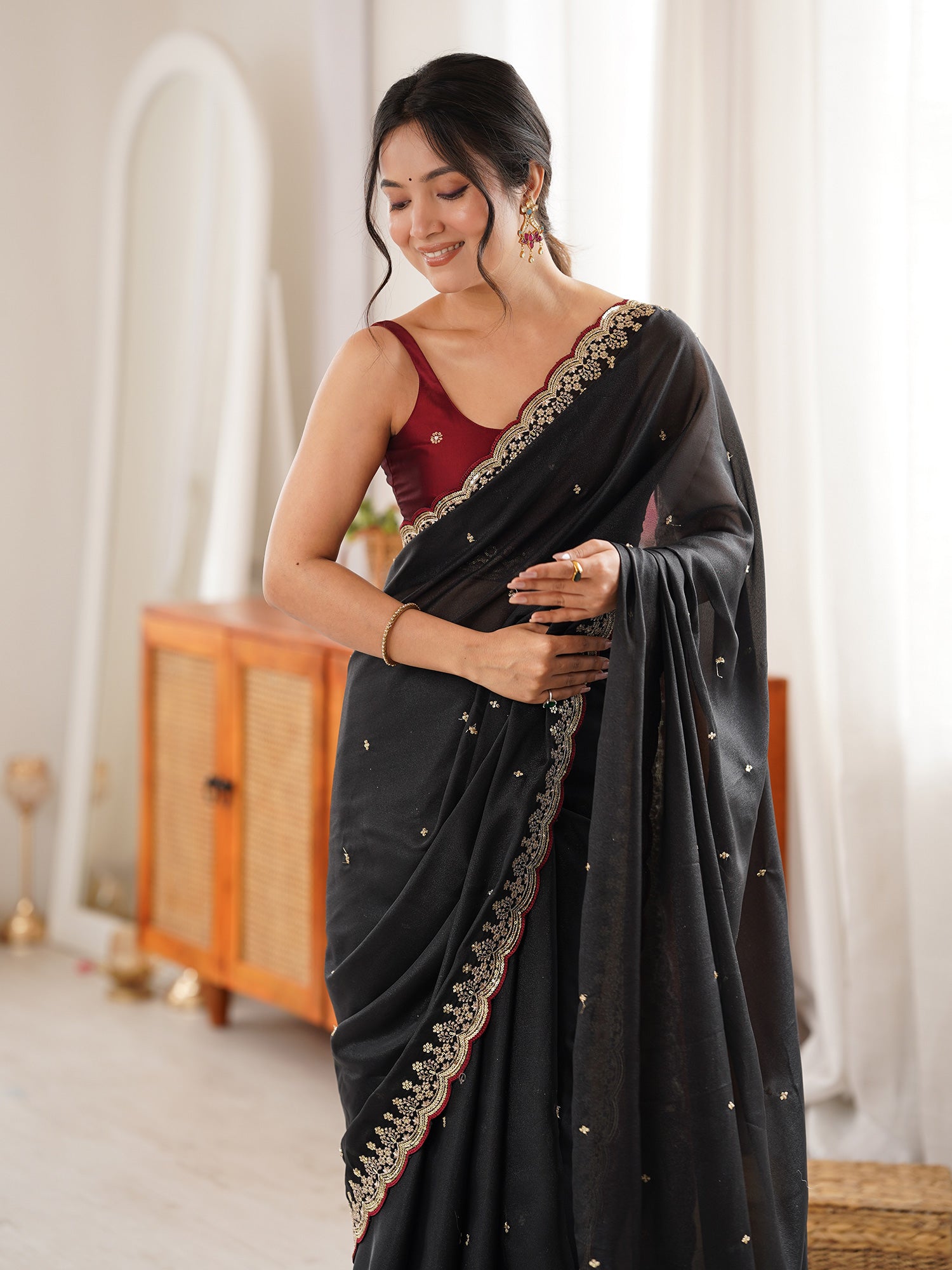 Women's Georgette Black Embellished Designer Saree With Blouse Piece