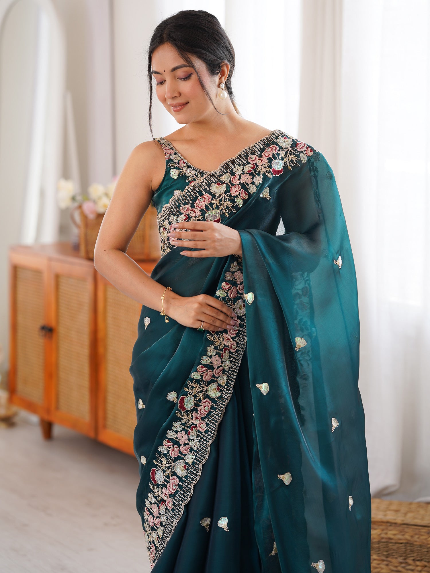 Women's Organza Teal green Embellished Designer Saree With Blouse Piece