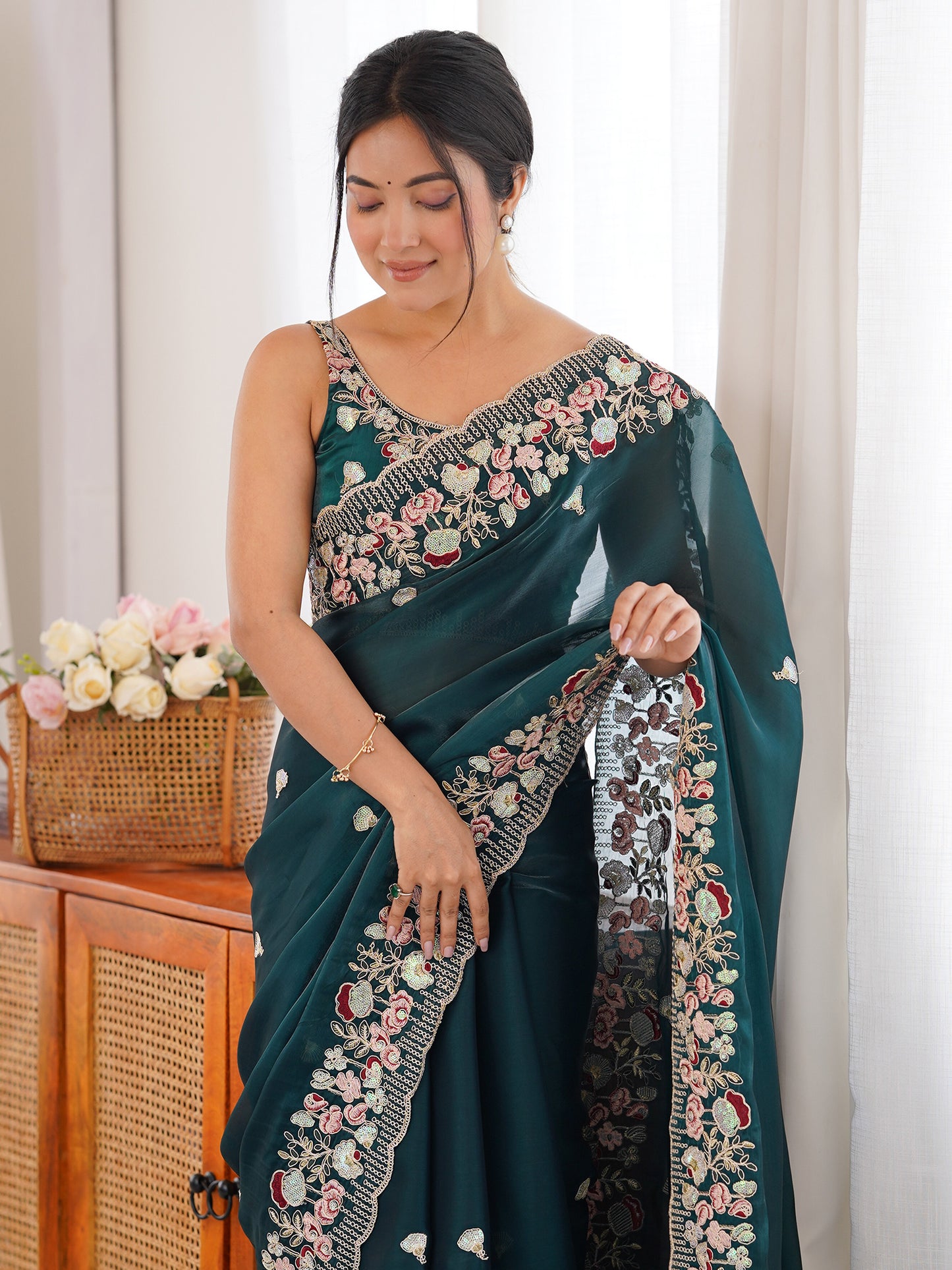 Women's Organza Teal green Embellished Designer Saree With Blouse Piece