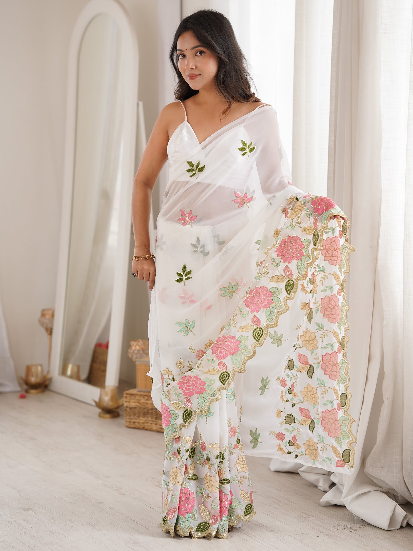 Women's Georgette White Embellished Designer Saree With Blouse Piece
