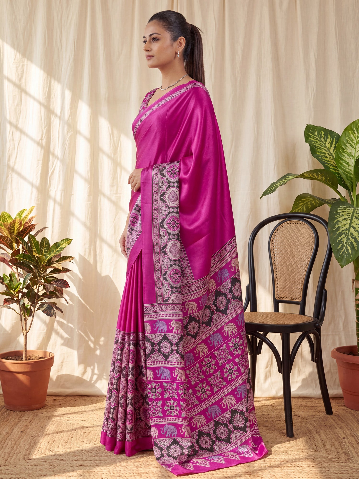 Women's Satin Magenta Printed Designer Saree With Blouse Piece