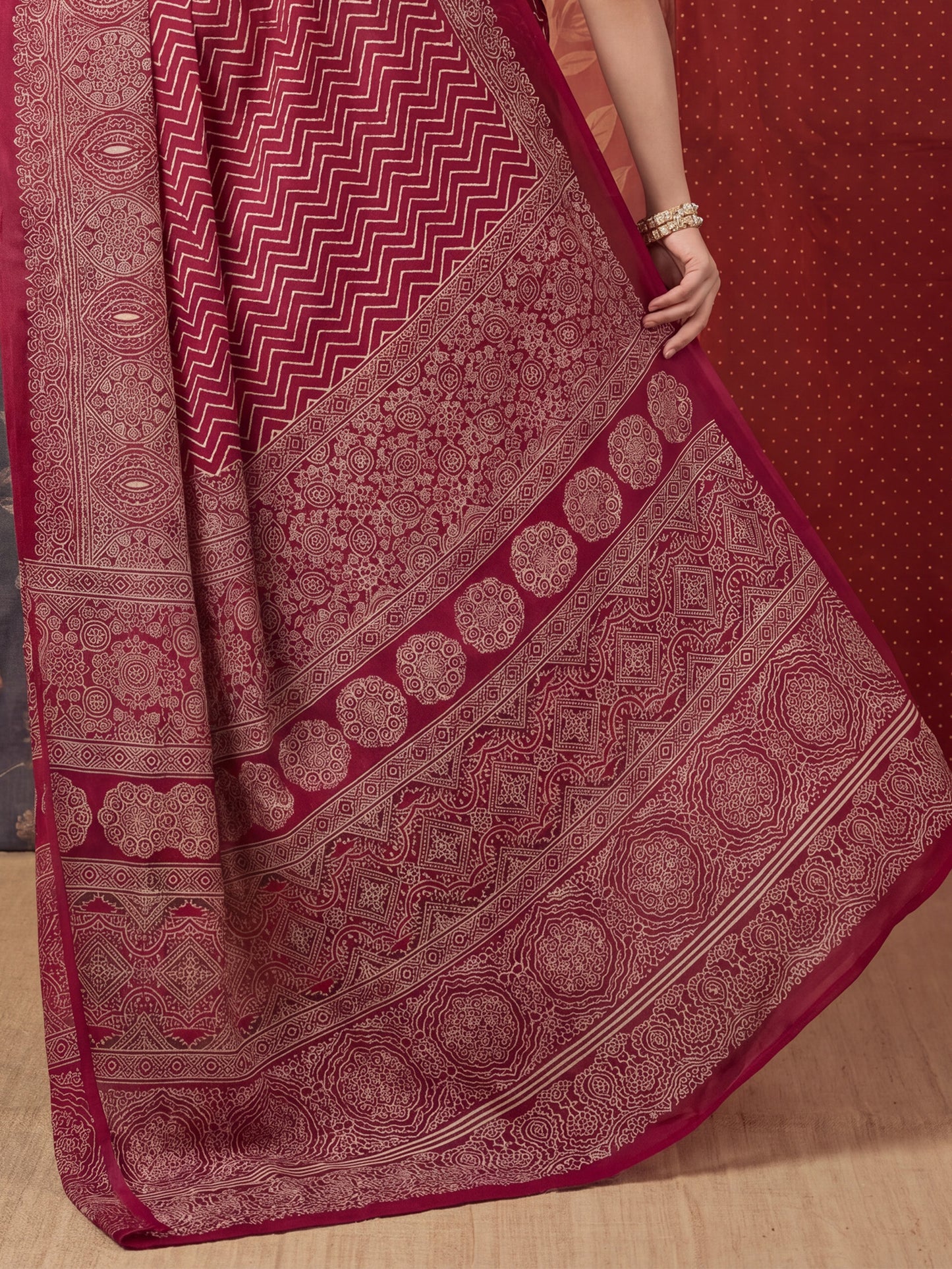 Women's Satin Maroon Printed Designer Saree With Blouse Piece