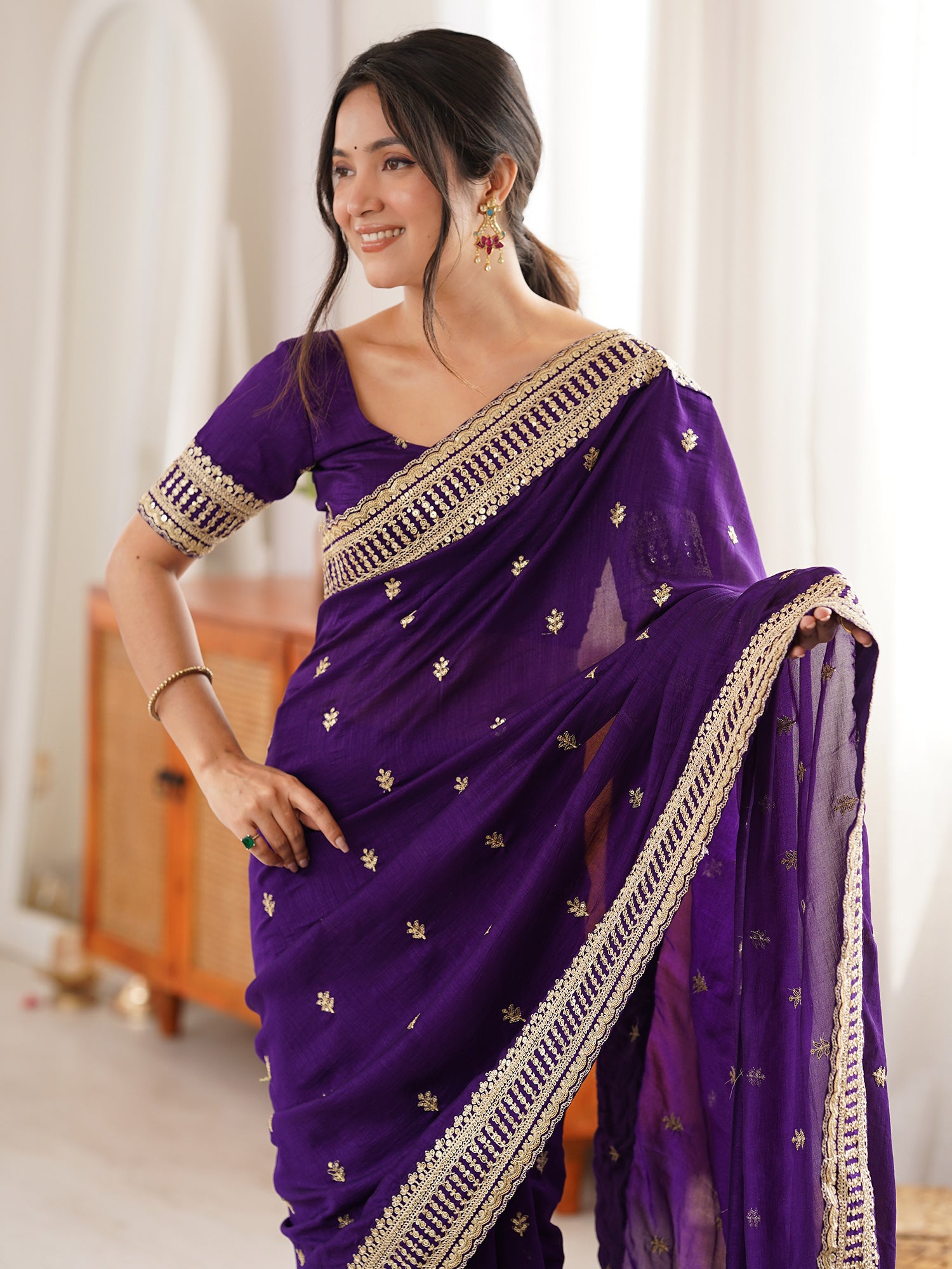 Women's Vichitra Silk Purple Zari Embroidered Designer Saree With Blouse Piece