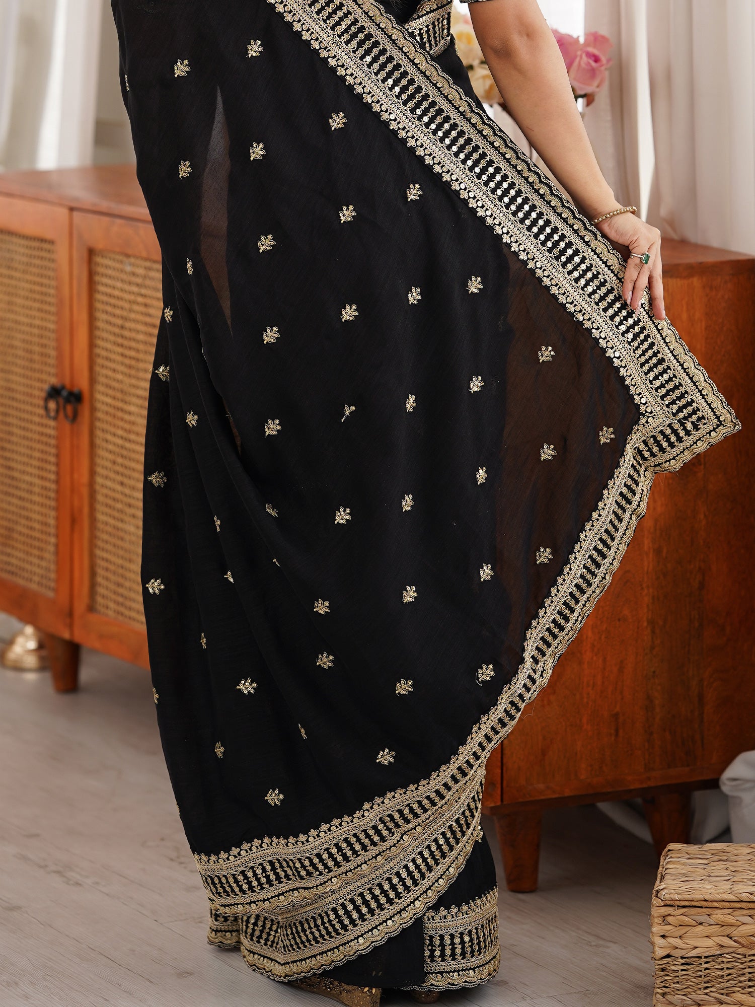 Women's Vichitra Silk Black Zari Embroidered Designer Saree With Blouse Piece