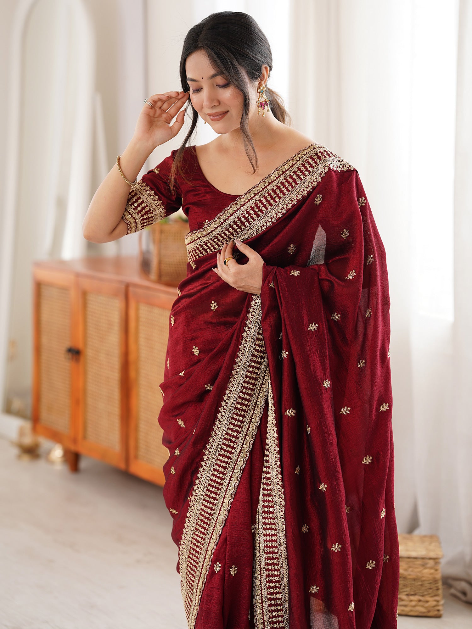 Women's Vichitra Silk Maroon Zari Embroidered Designer Saree With Blouse Piece