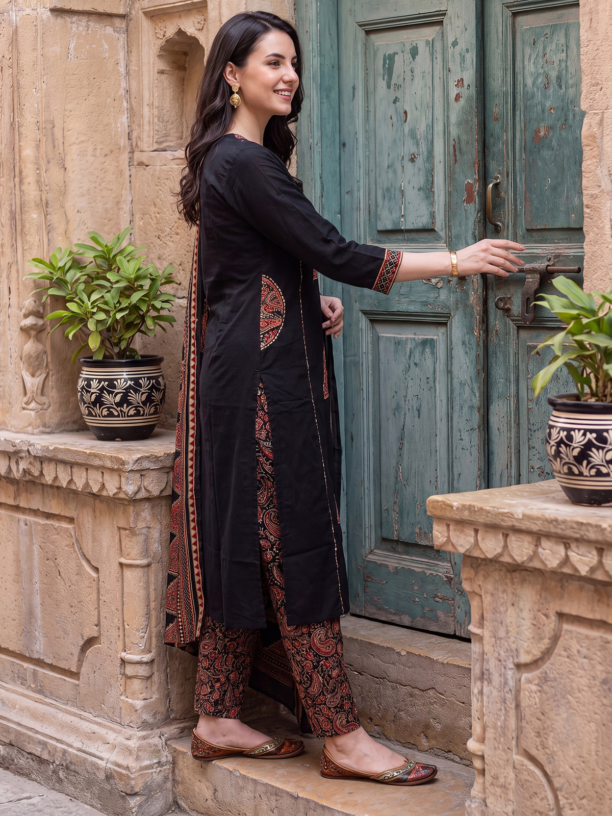 Black Printed Straight Kurta Trousers With Dupatta Set-KH0BK13459