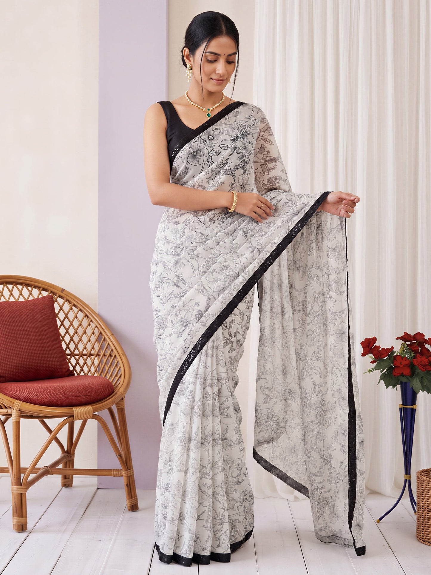 Women's Georgette Off White Printed Designer Saree With Blouse Piece
