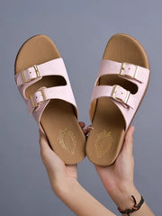 حذاء مسطح أنيق باللون الوردي من Shoetopia للنساء