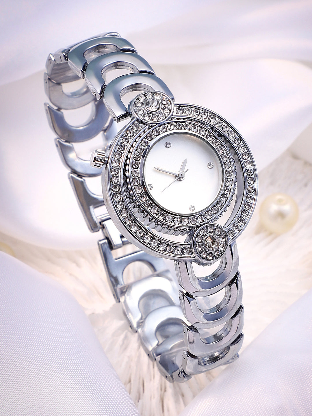 ساعة دائرية متحدة المركز