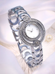 ساعة دائرية متحدة المركز