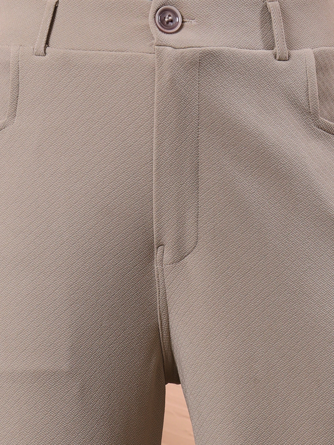 women relaxed regular fit formal trousers 3