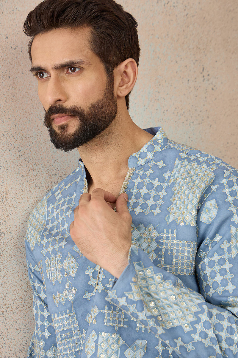 Mens Blue Silk Blend Solid Embroidered Kurta With Trouser