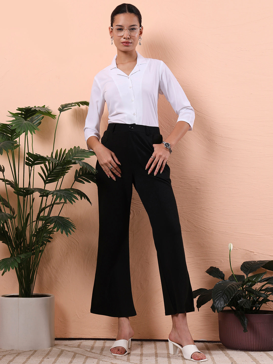 women relaxed regular fit formal trousers 3